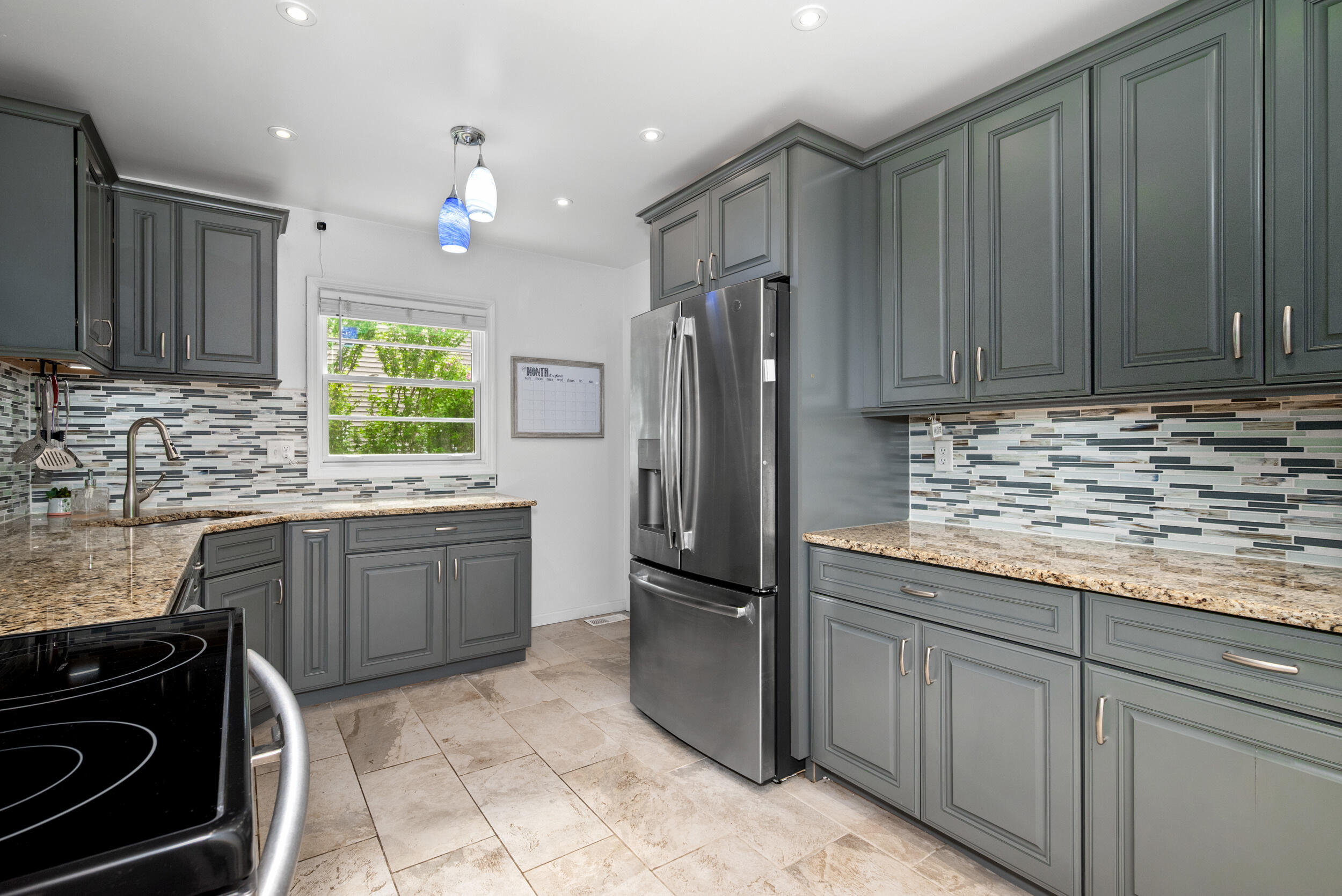 1127 Lakeway Avenue Kalamazoo MI 49001