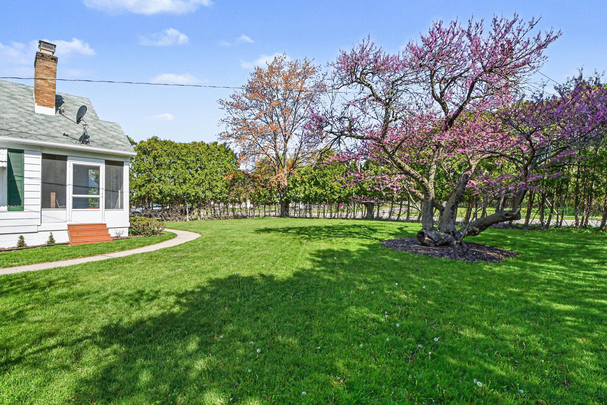 2500 32nd Street SE Grand Rapids MI 49512