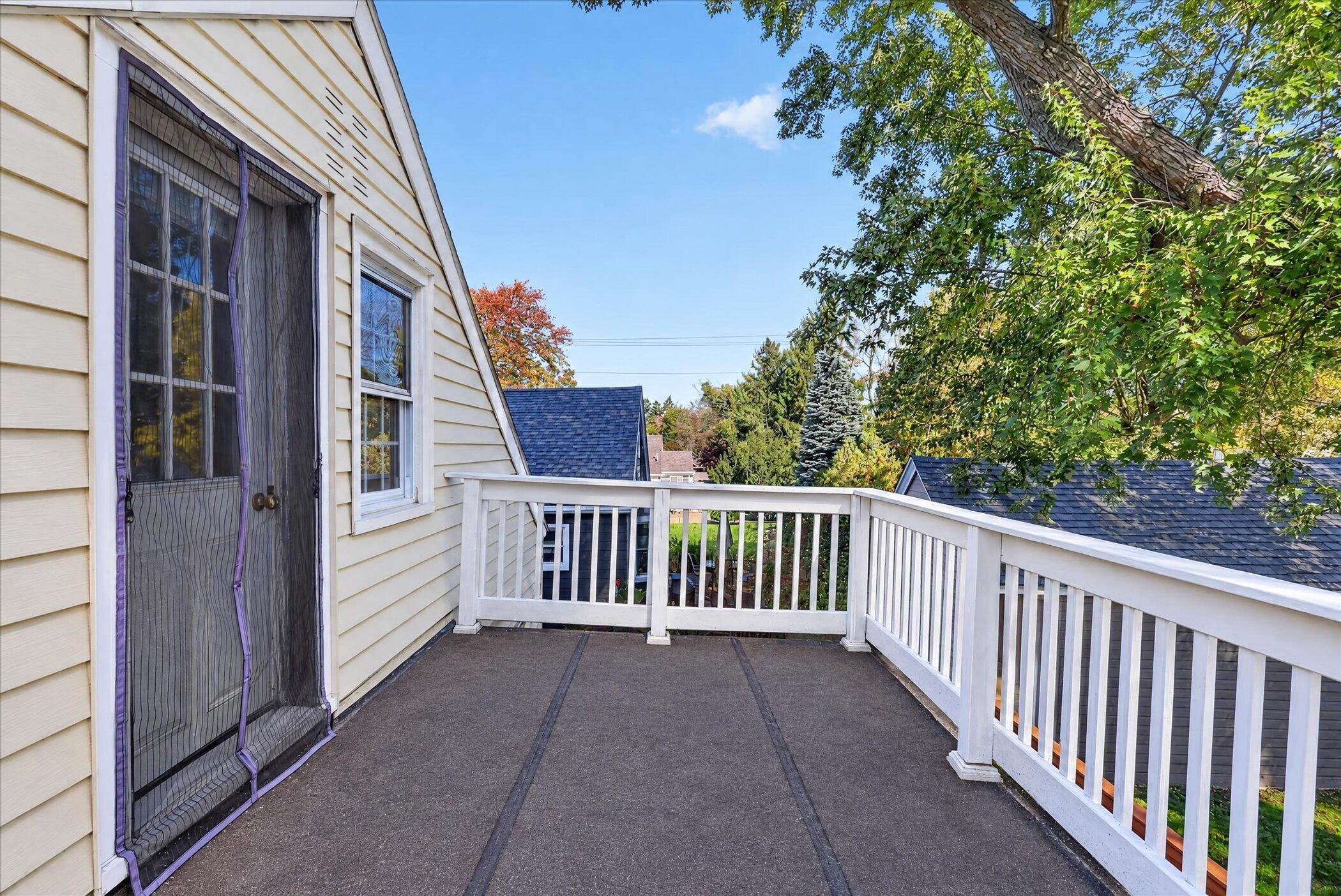 2340 College Avenue SE Grand Rapids MI 49507
