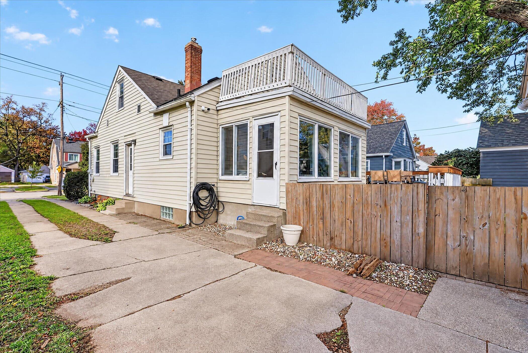 2340 College Avenue SE Grand Rapids MI 49507