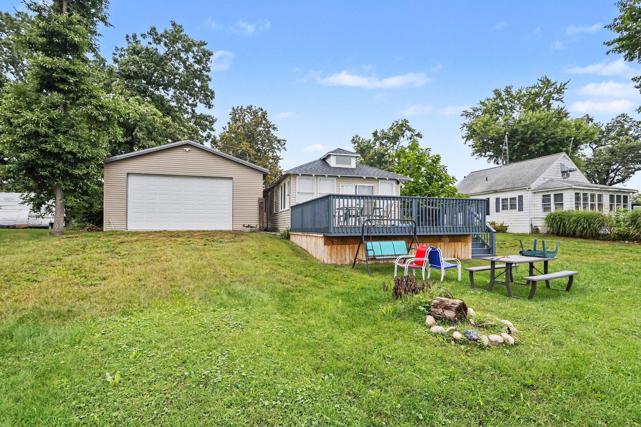 24937 Twin Shore Drive Dowagiac MI 49047
