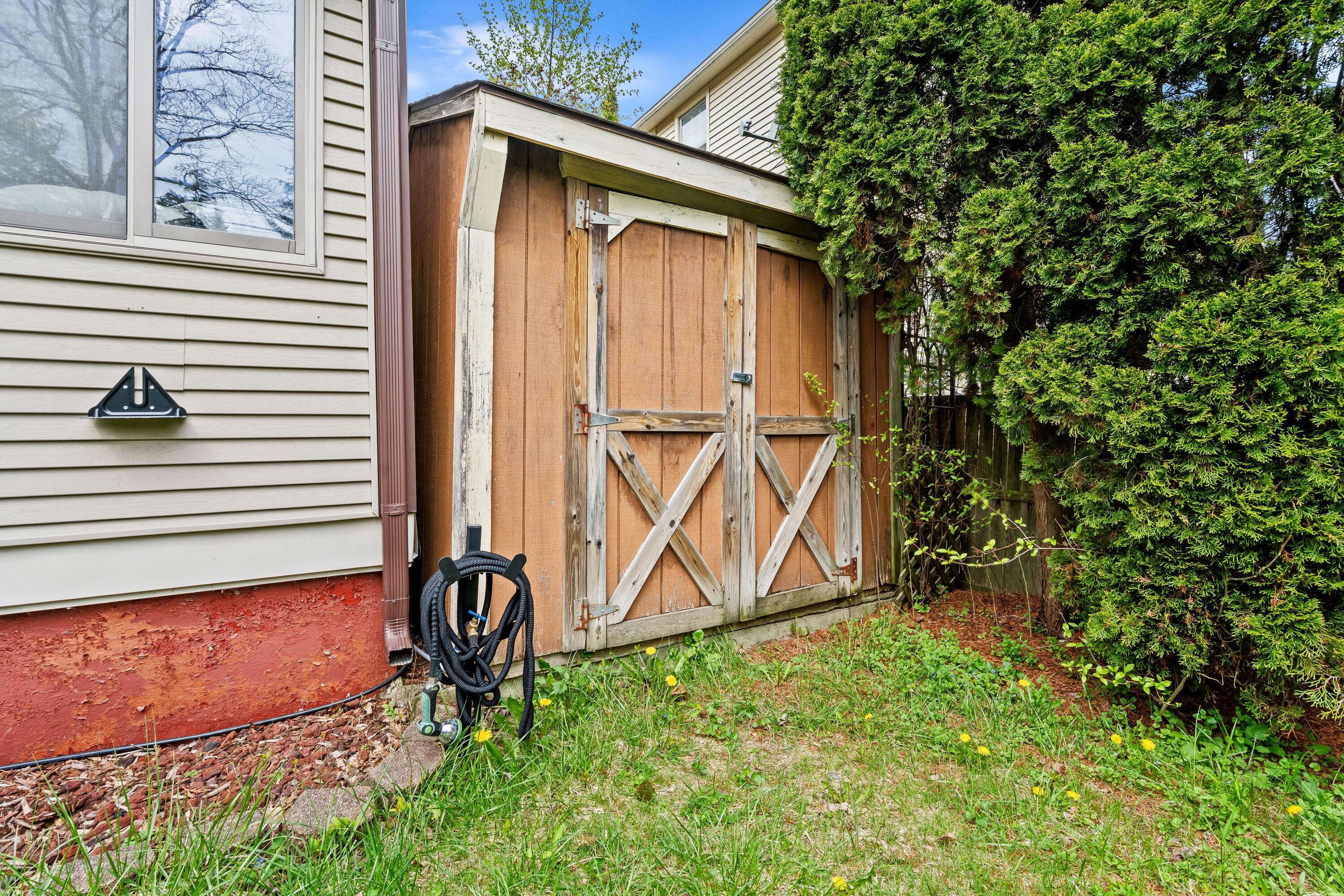 616 Rosewood Avenue SE East Grand Rapids MI 49506