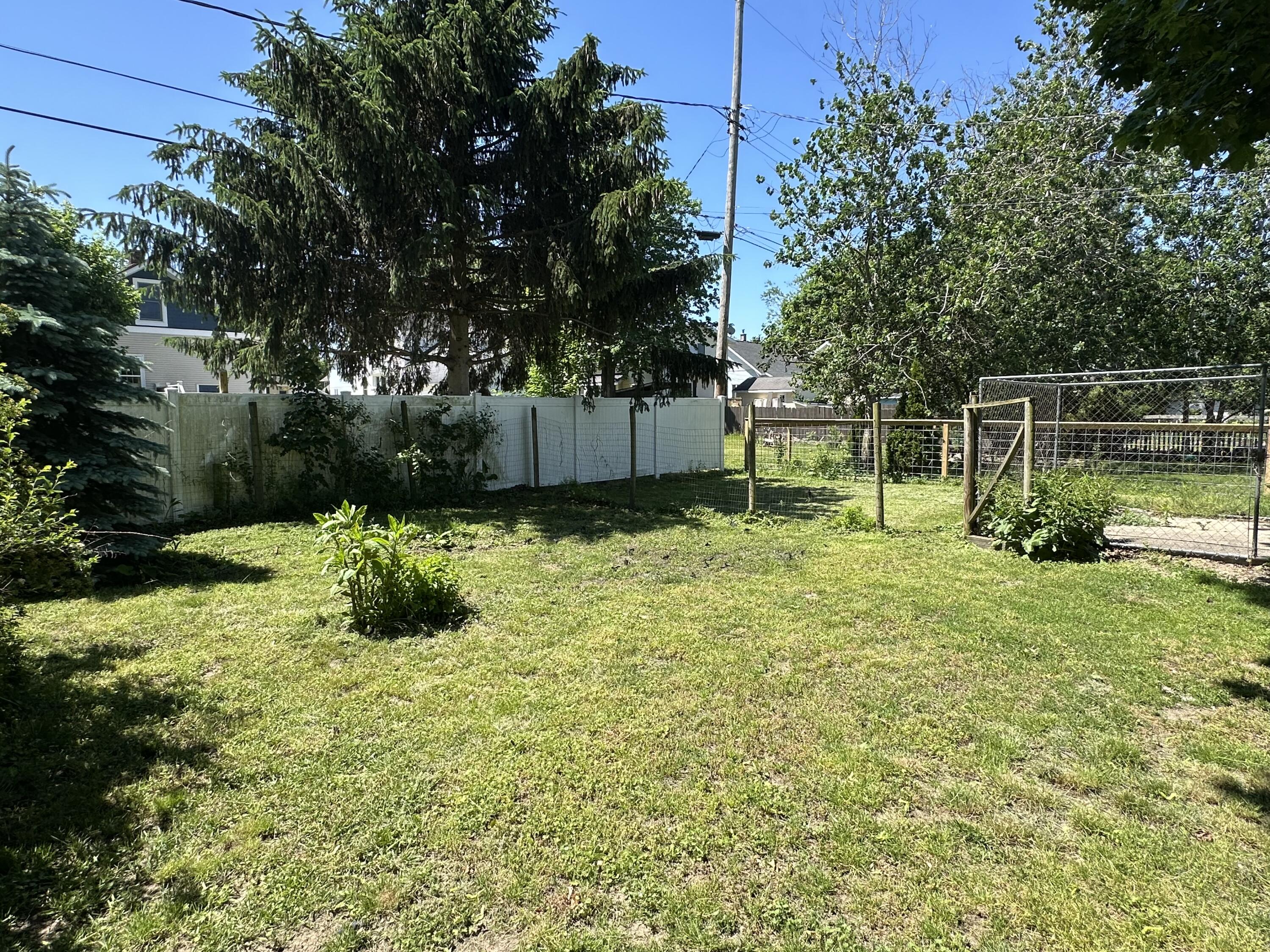 32 W Main Avenue Zeeland MI 49464