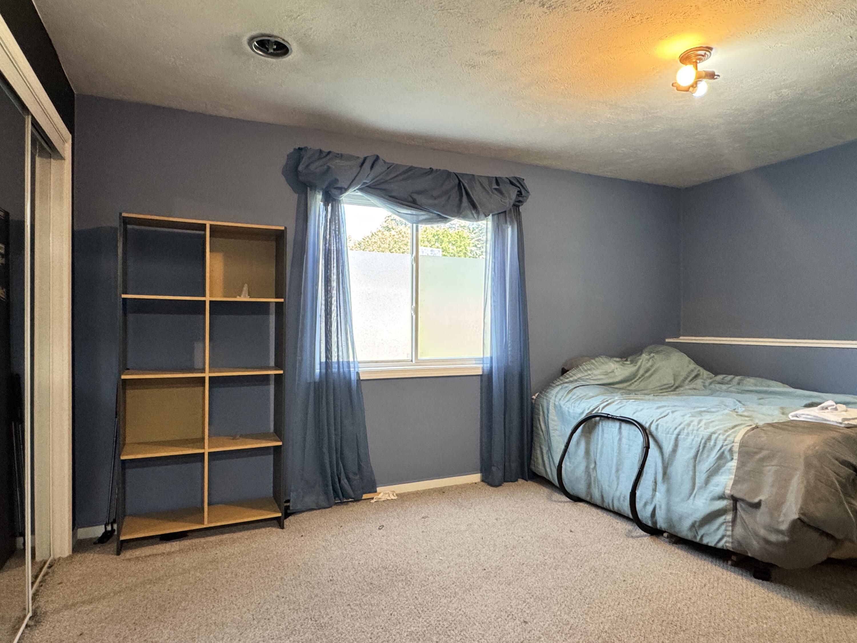 2840 Stonewood Court NW Grand Rapids MI 49504
