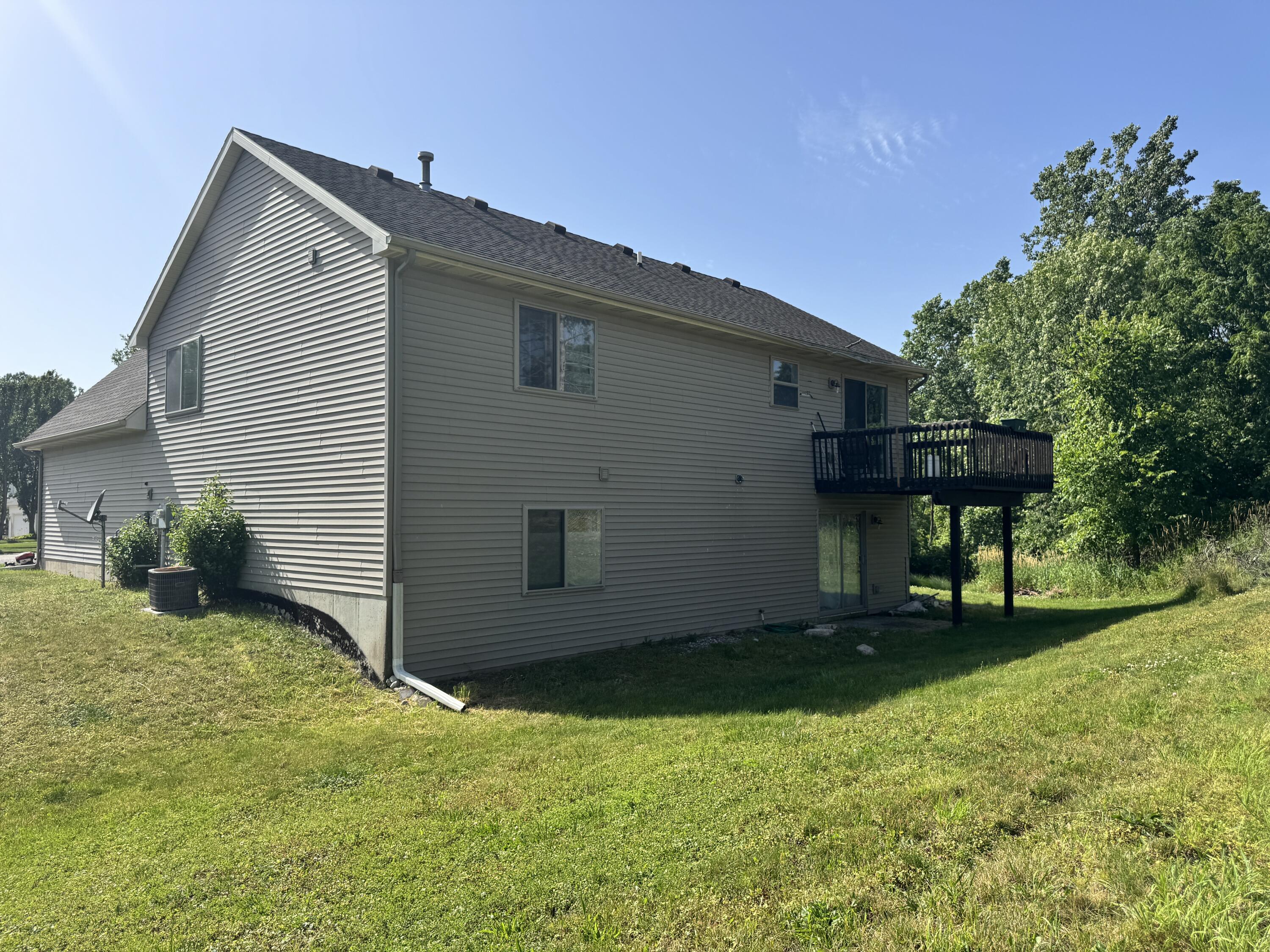 2840 Stonewood Court NW Grand Rapids MI 49504