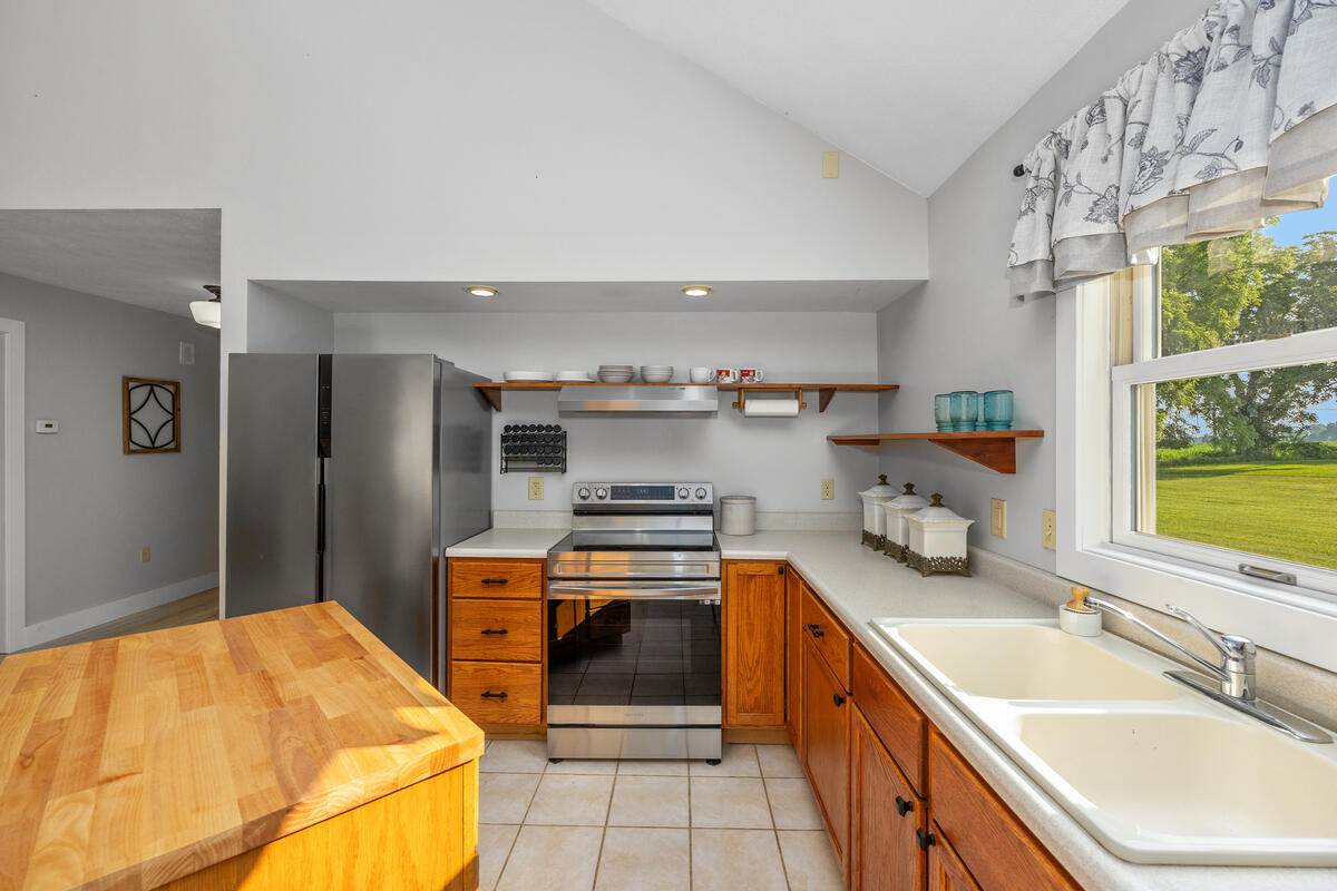 3082 Pine Lake Street Niles MI 49120