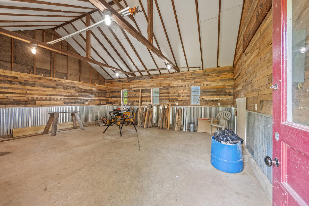 3082 Pine Lake Street Niles MI 49120