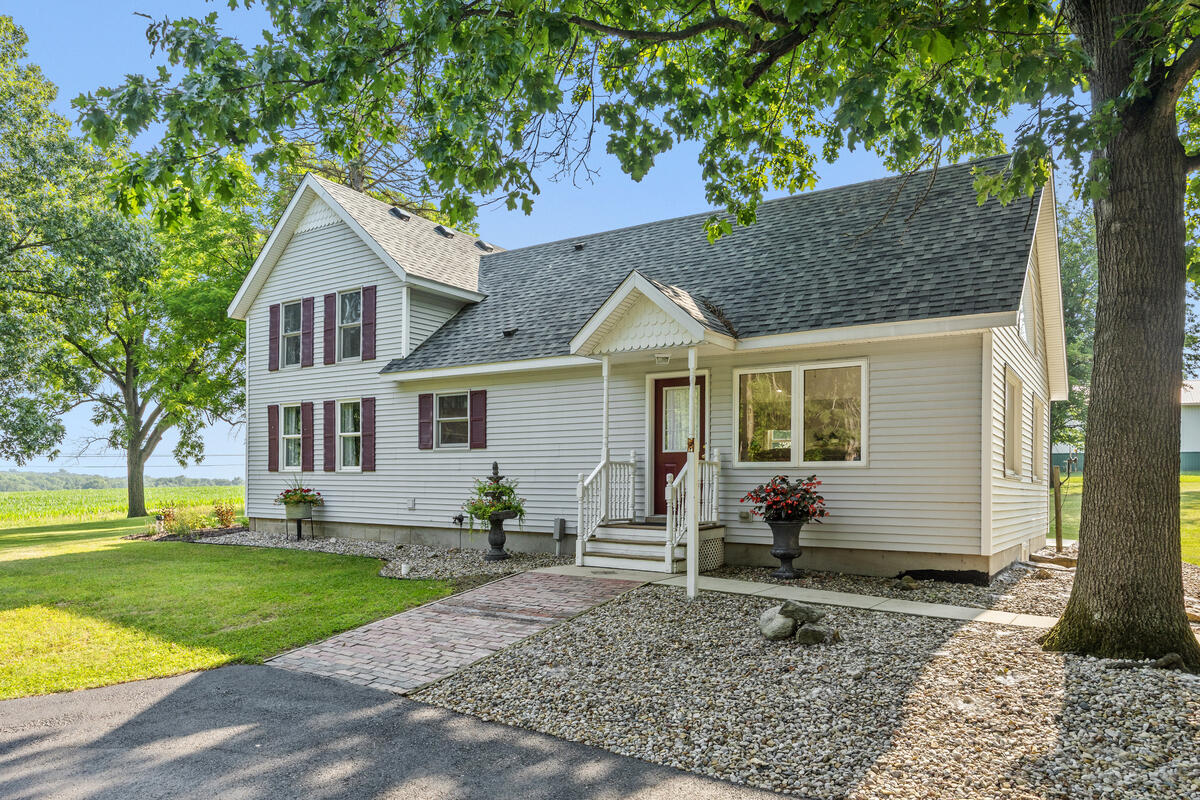 3082 Pine Lake Street Niles MI 49120