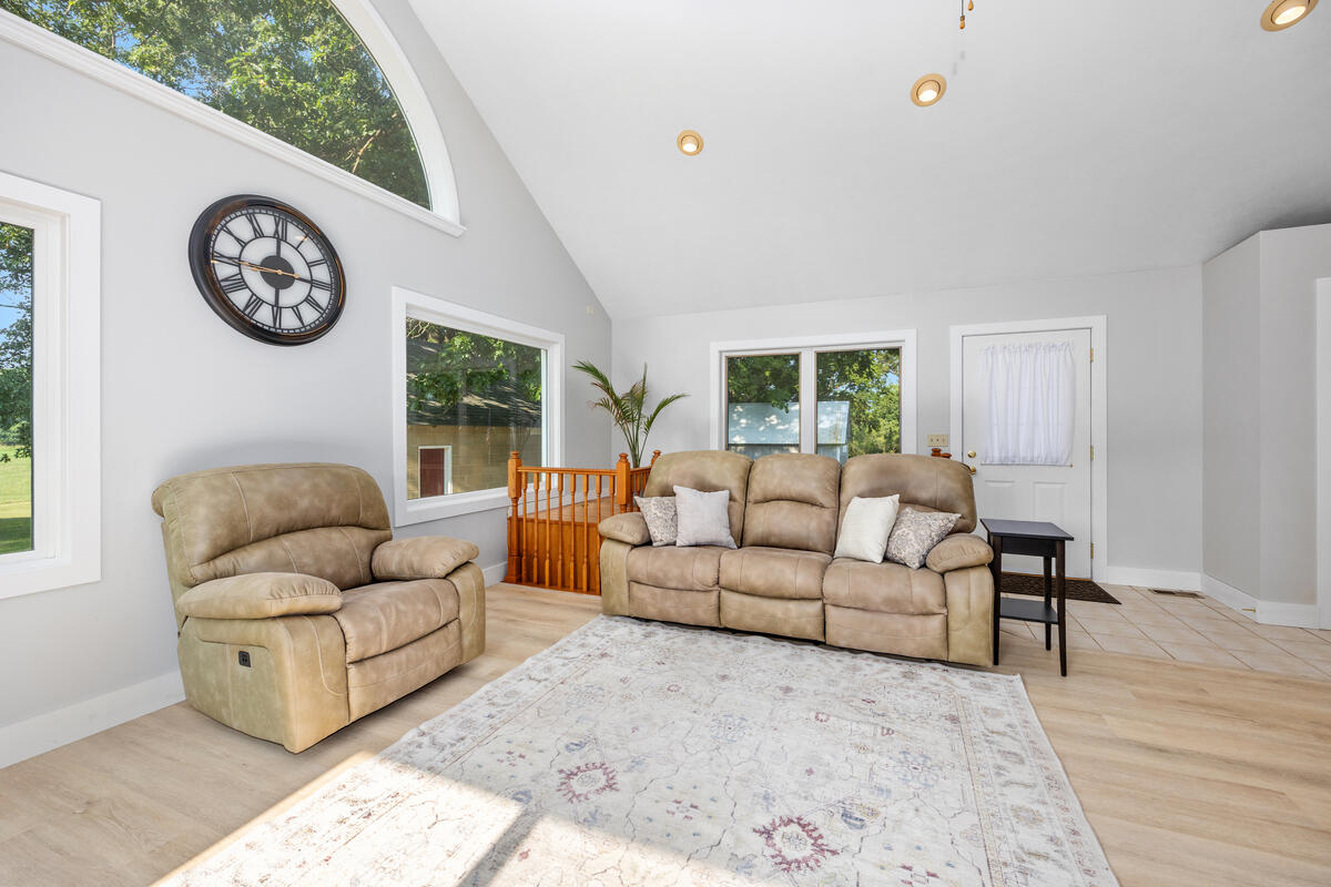 3082 Pine Lake Street Niles MI 49120