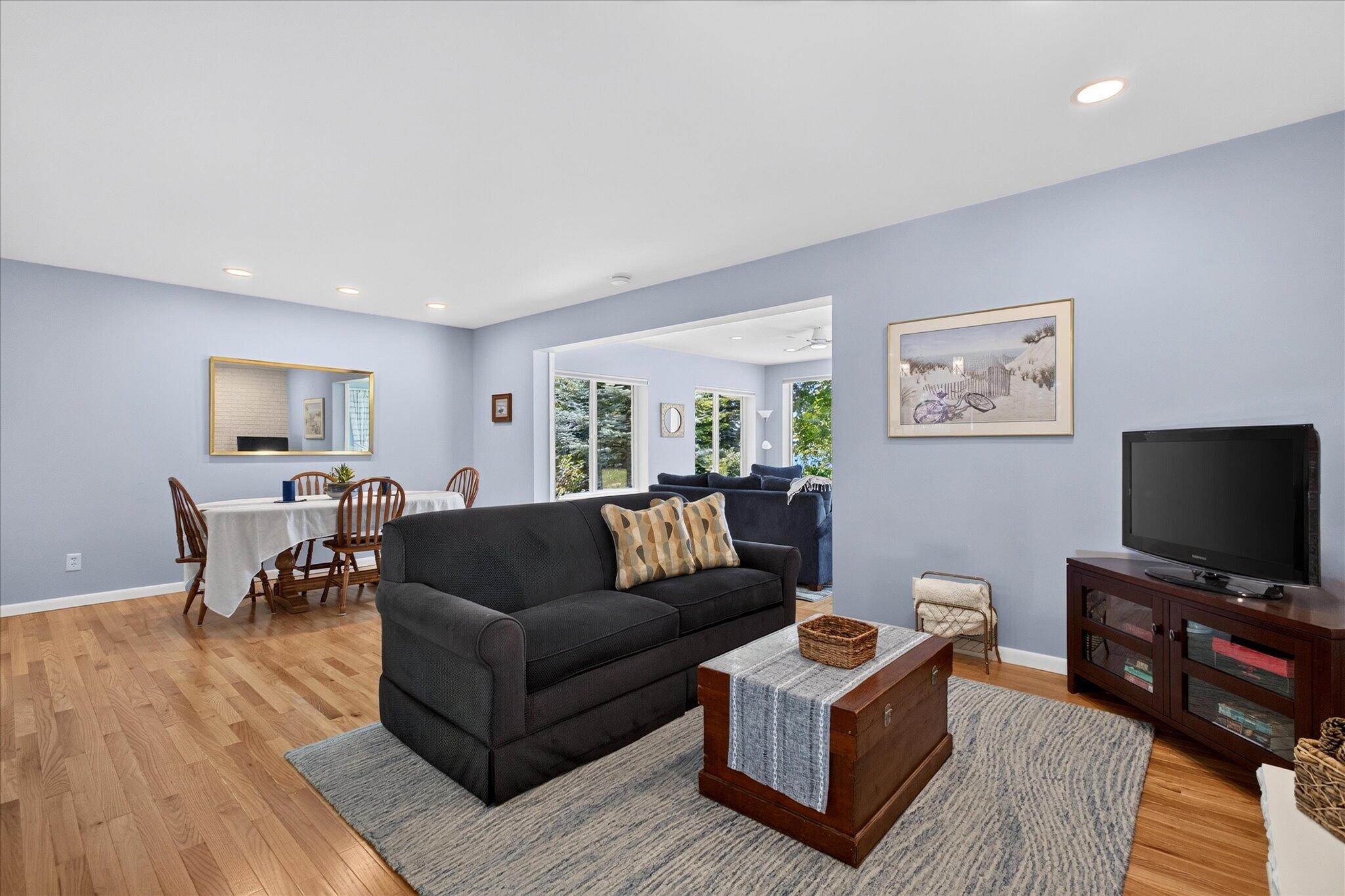 5190 Pier Road Coloma MI 49038