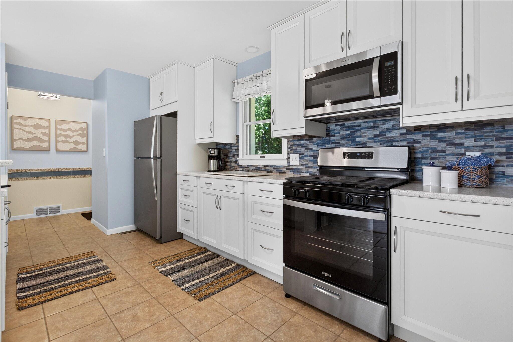 5190 Pier Road Coloma MI 49038