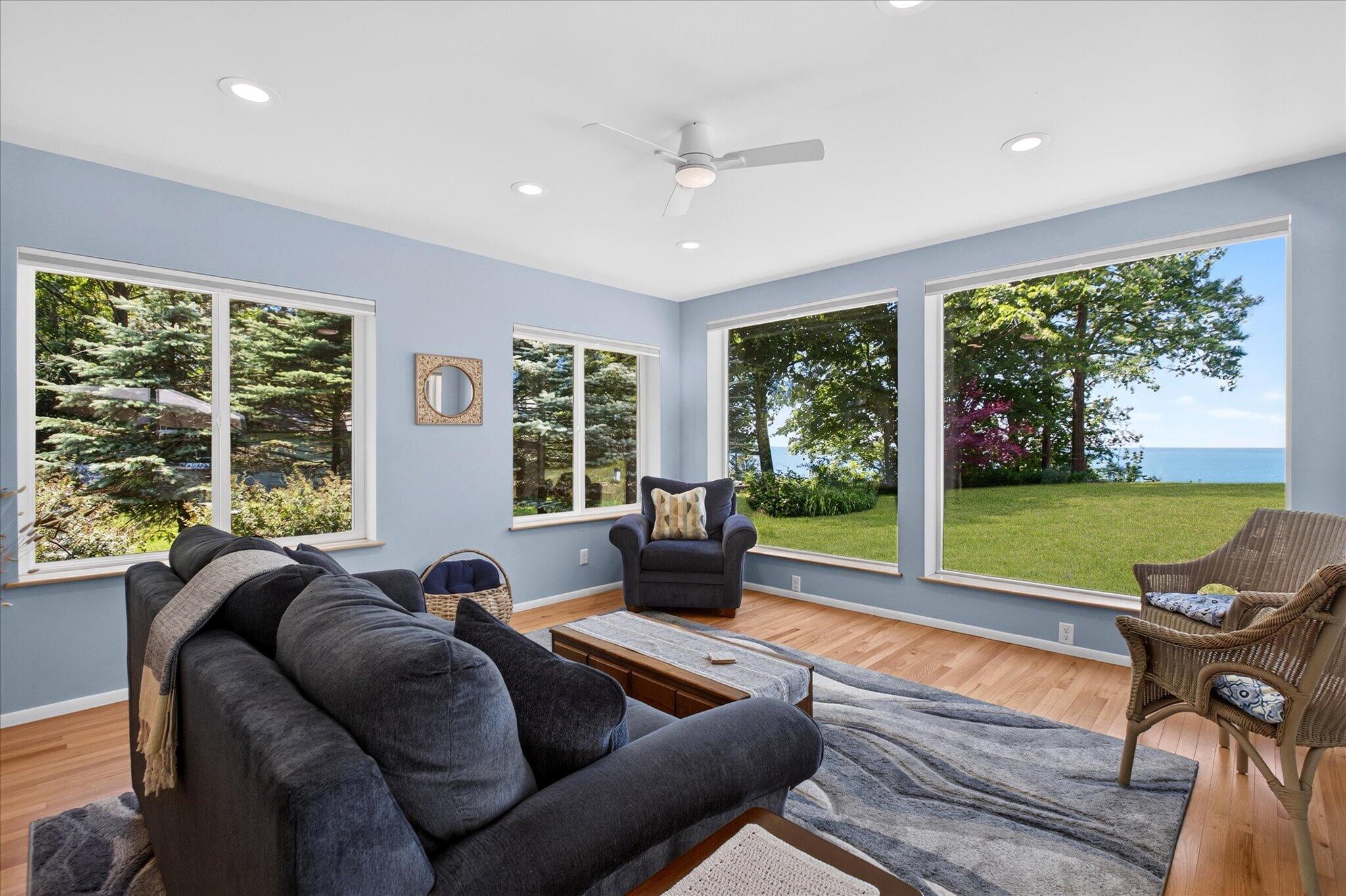 5190 Pier Road Coloma MI 49038