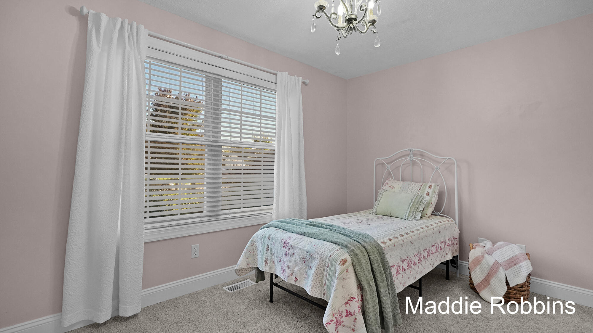 10288 Lynwood Lane Zeeland MI 49464