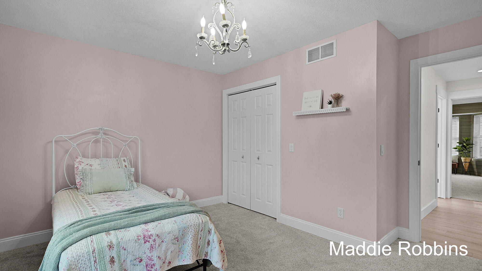 10288 Lynwood Lane Zeeland MI 49464