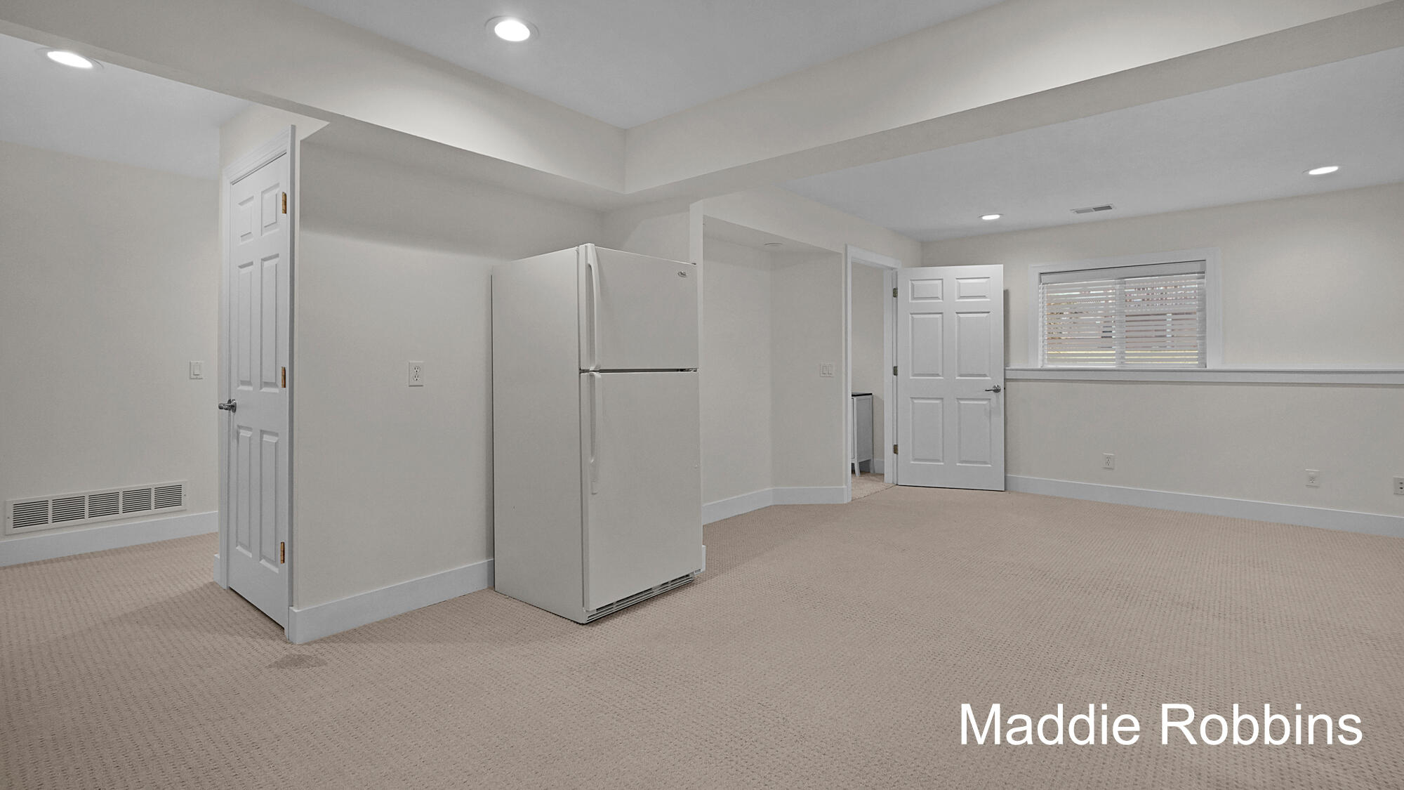 10288 Lynwood Lane Zeeland MI 49464