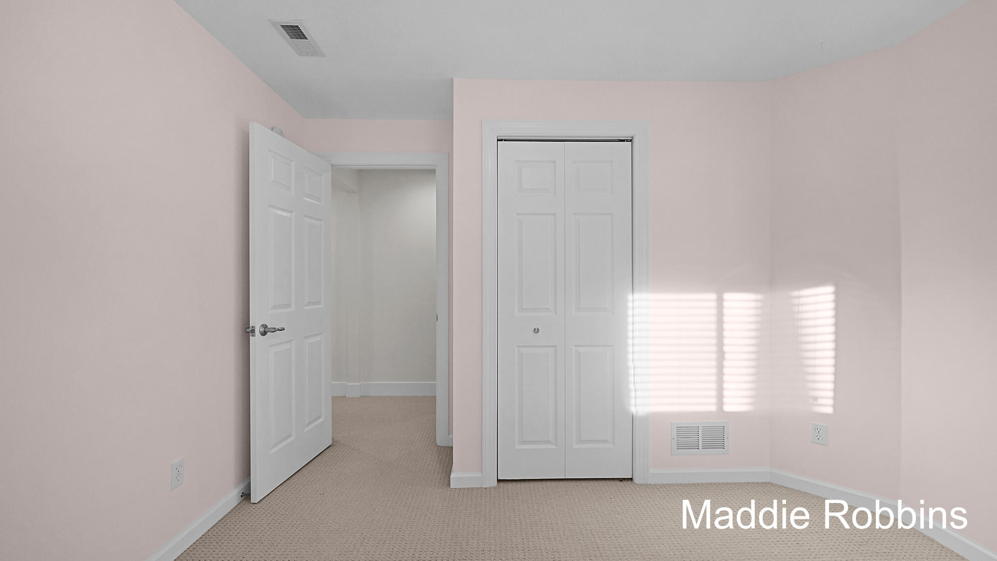 10288 Lynwood Lane Zeeland MI 49464