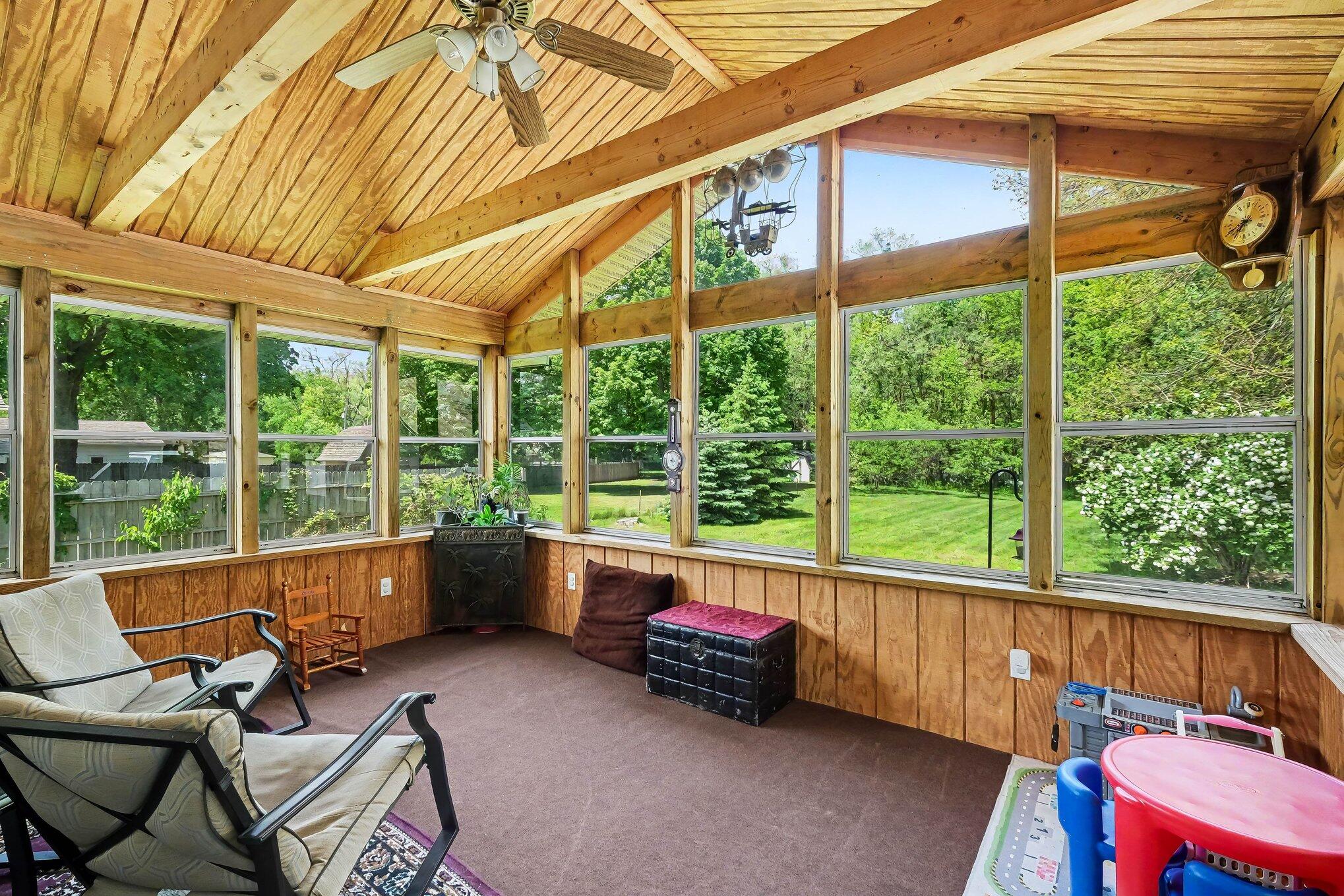 691 68th Street SE Grand Rapids MI 49548