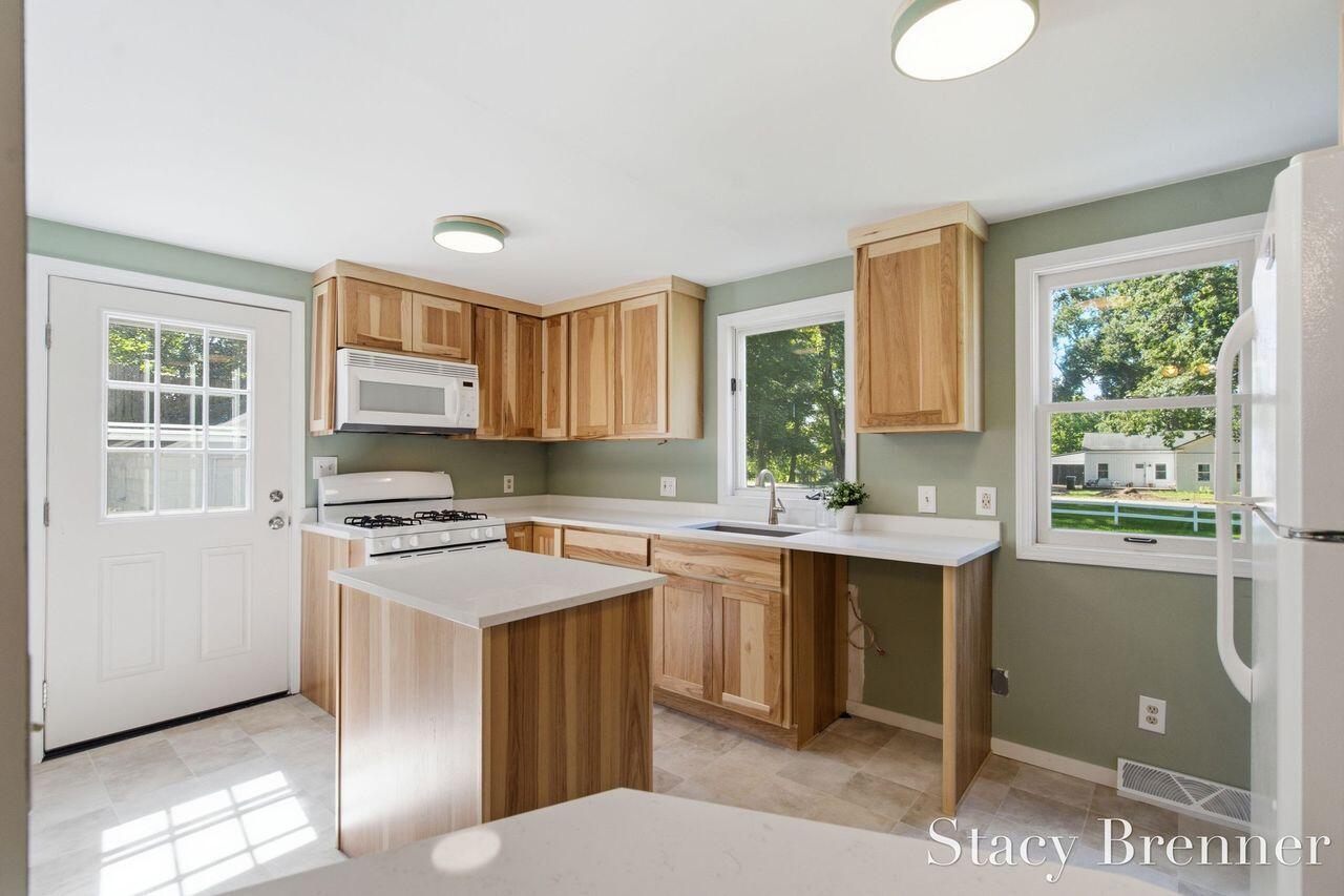 308 4th Street Allegan MI 49010
