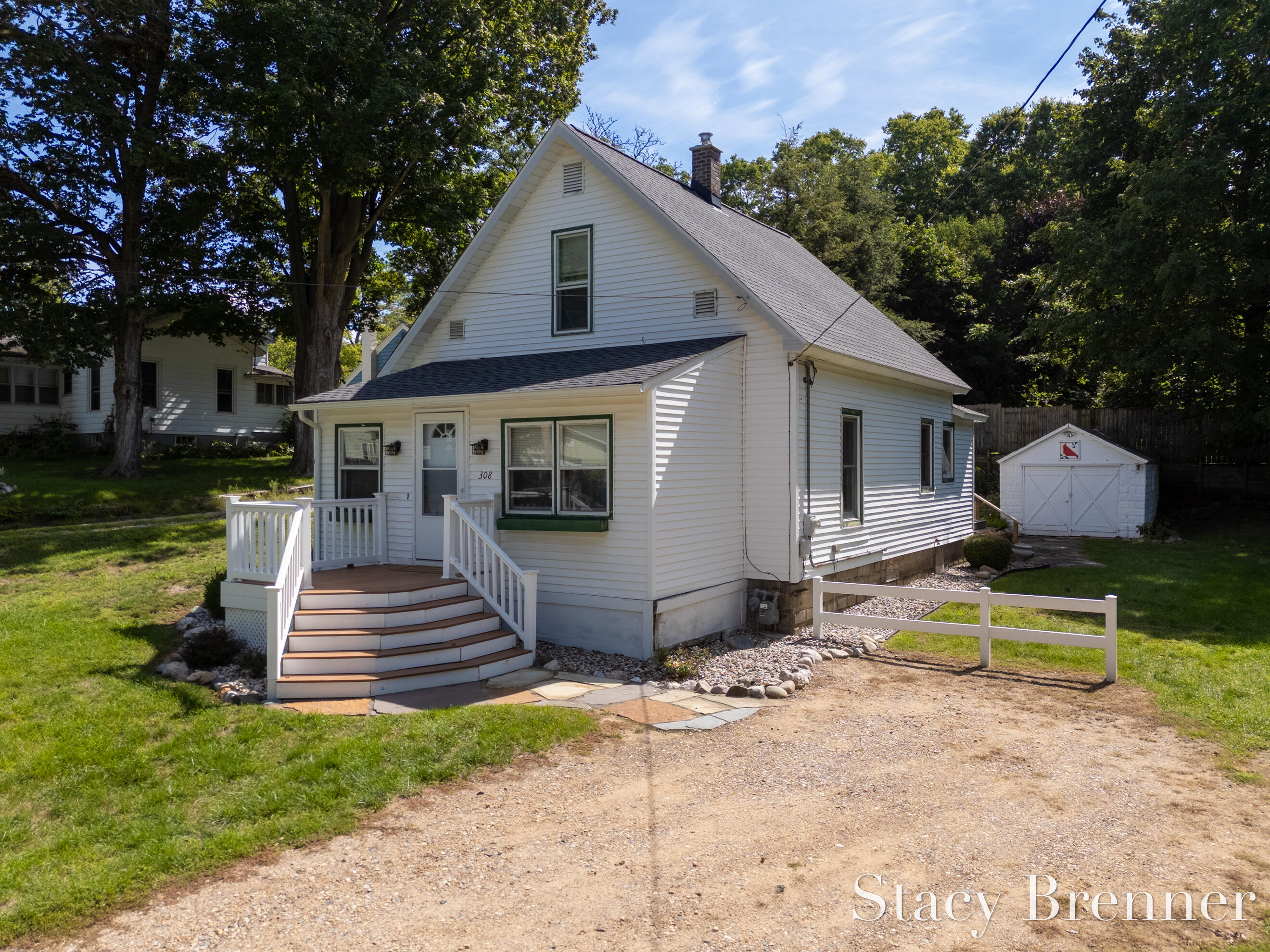 308 4th Street Allegan MI 49010