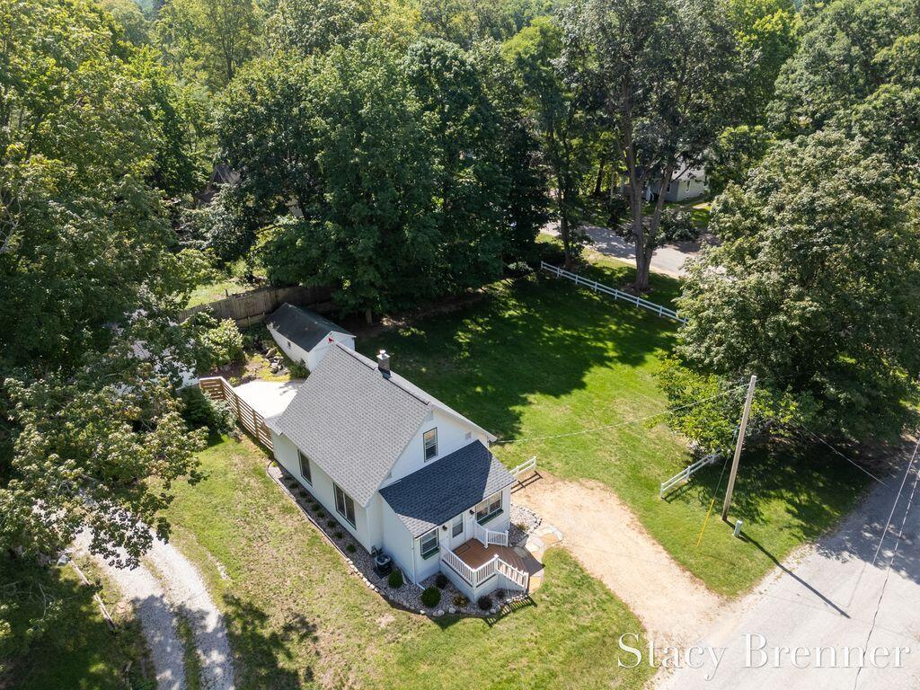 308 4th Street Allegan MI 49010