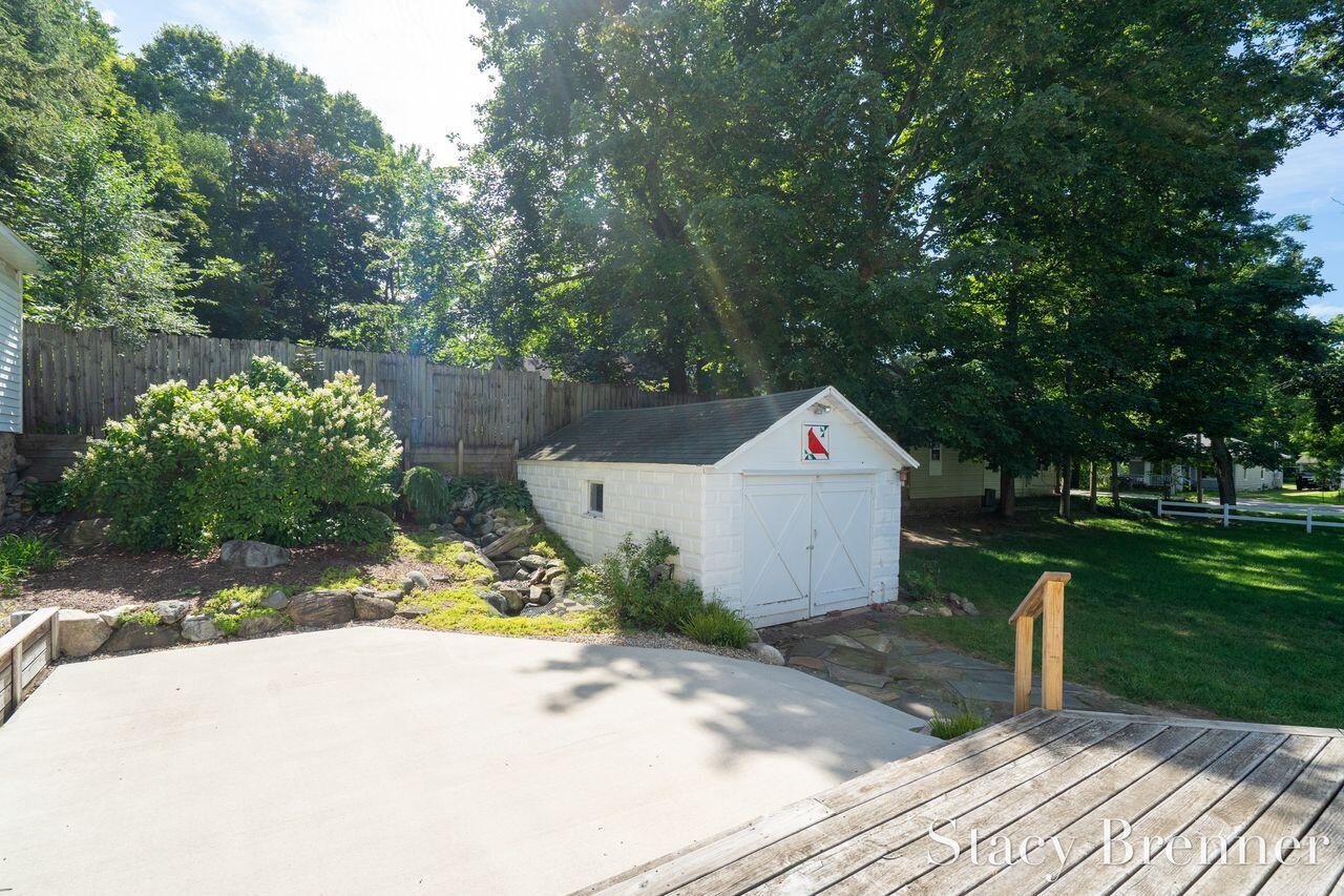 308 4th Street Allegan MI 49010