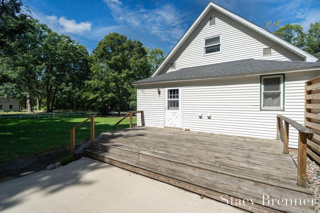 308 4th Street Allegan MI 49010