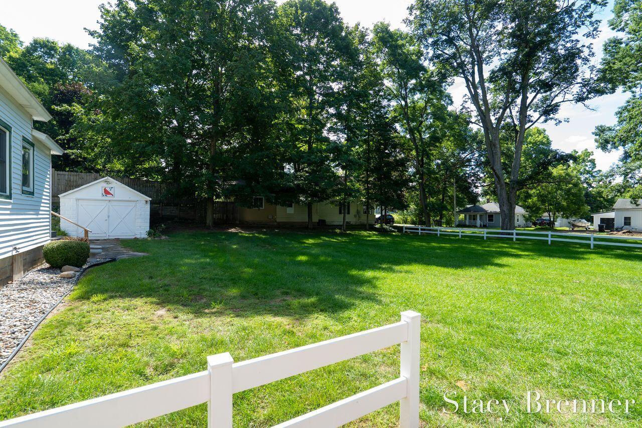 308 4th Street Allegan MI 49010