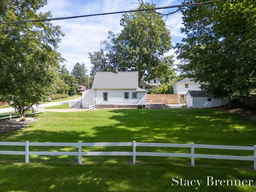 308 4th Street Allegan MI 49010