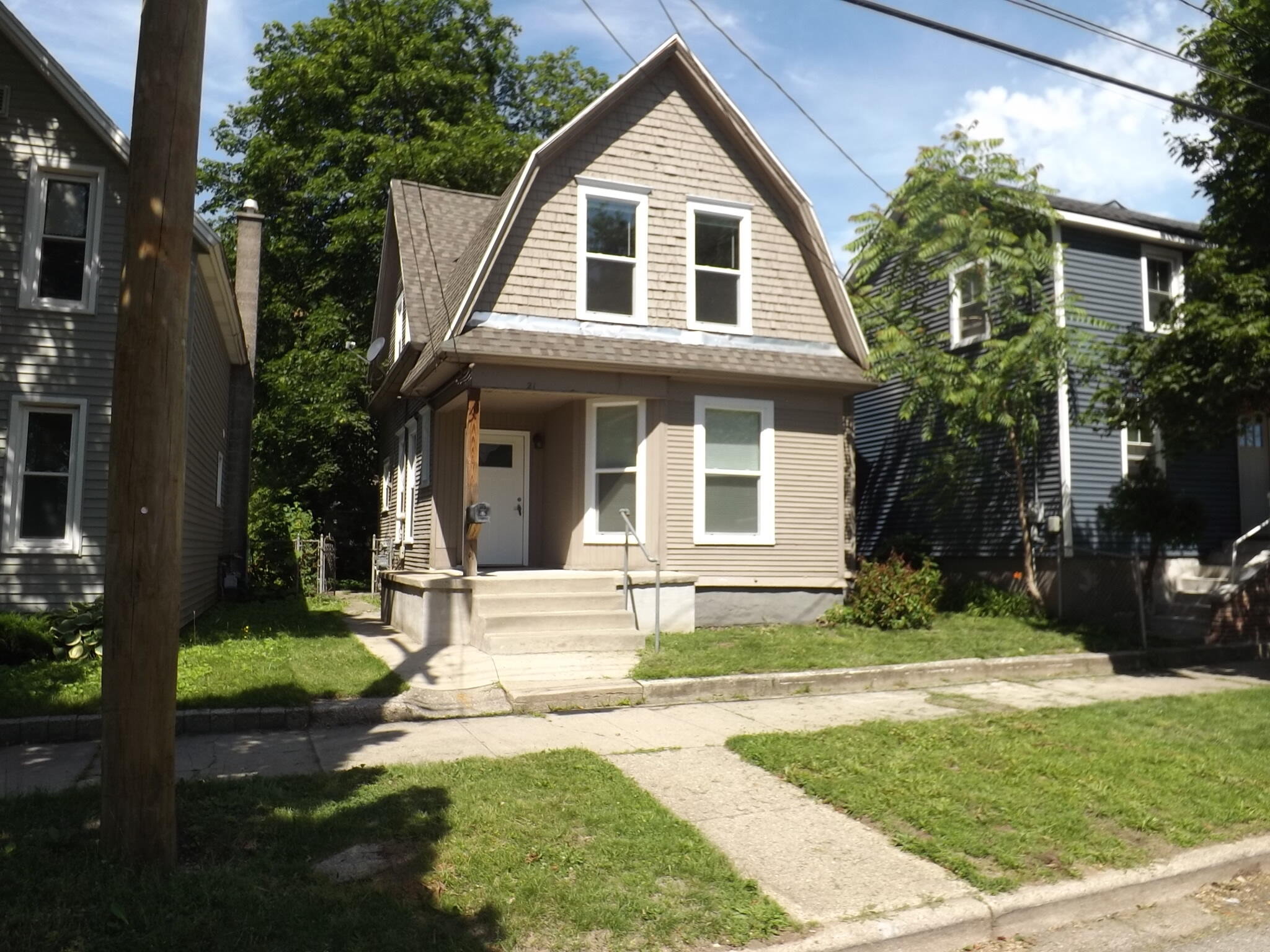21 Gold Avenue NW Grand Rapids MI 49504