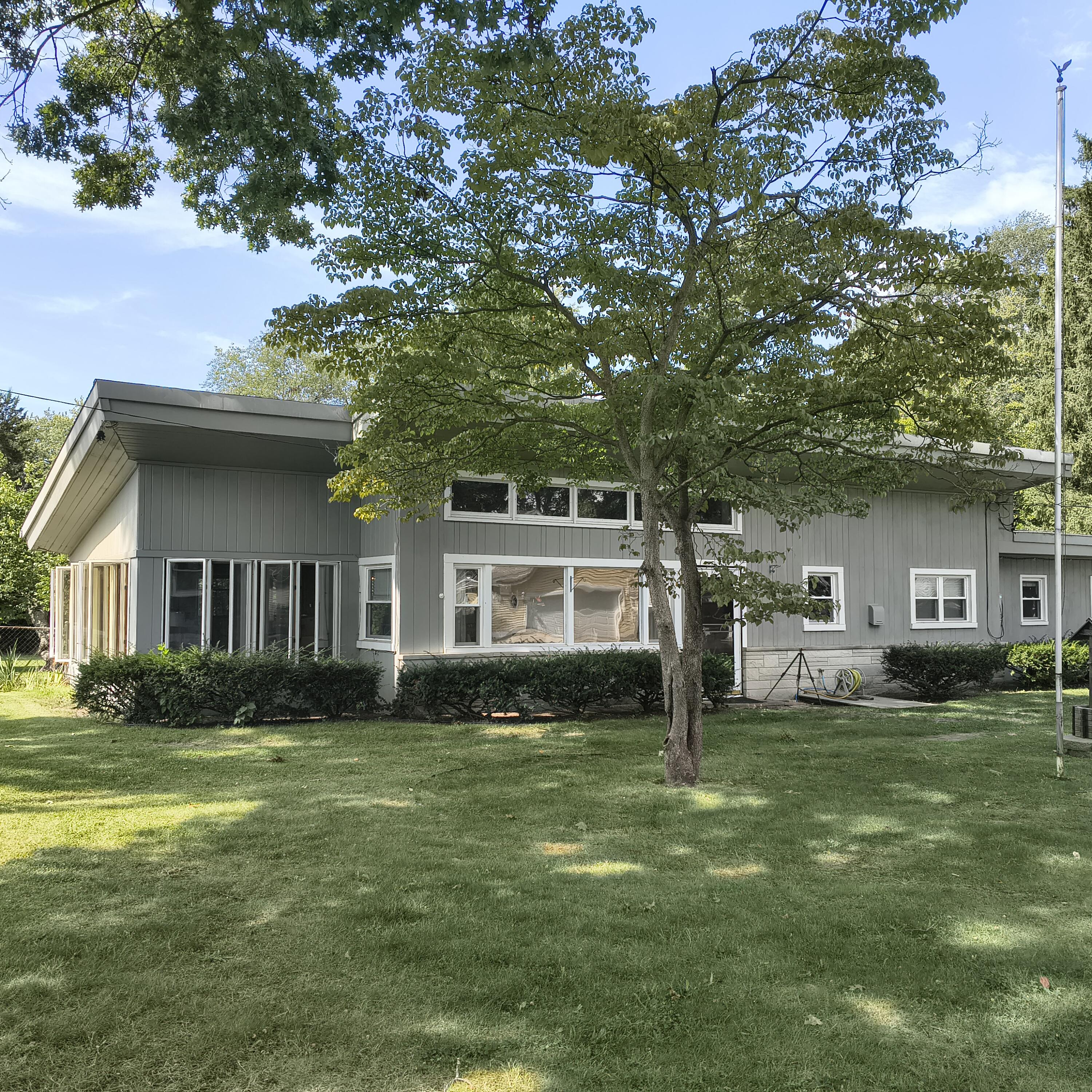 1146 Shady Shores Drive Niles MI 49120