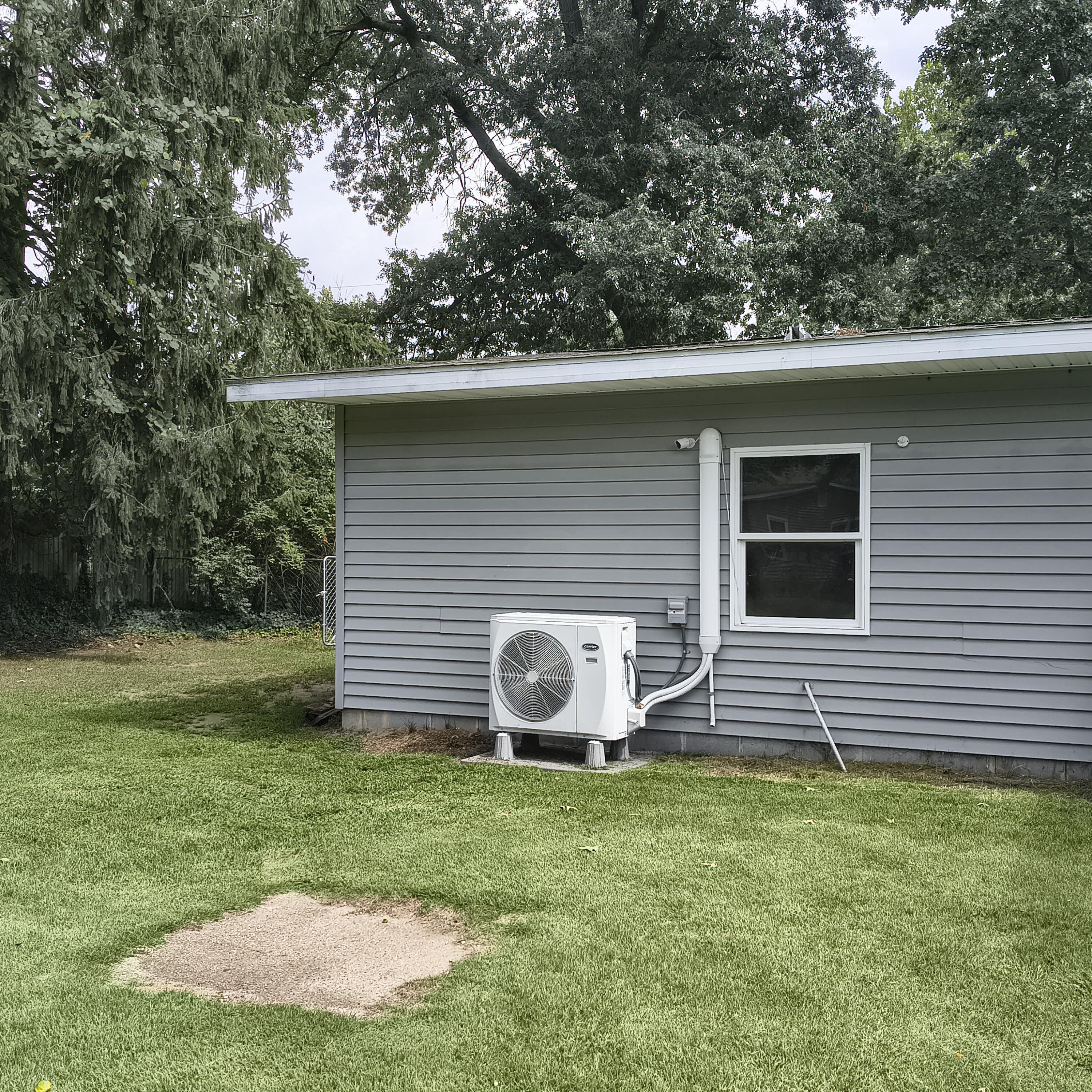 1146 Shady Shores Drive Niles MI 49120