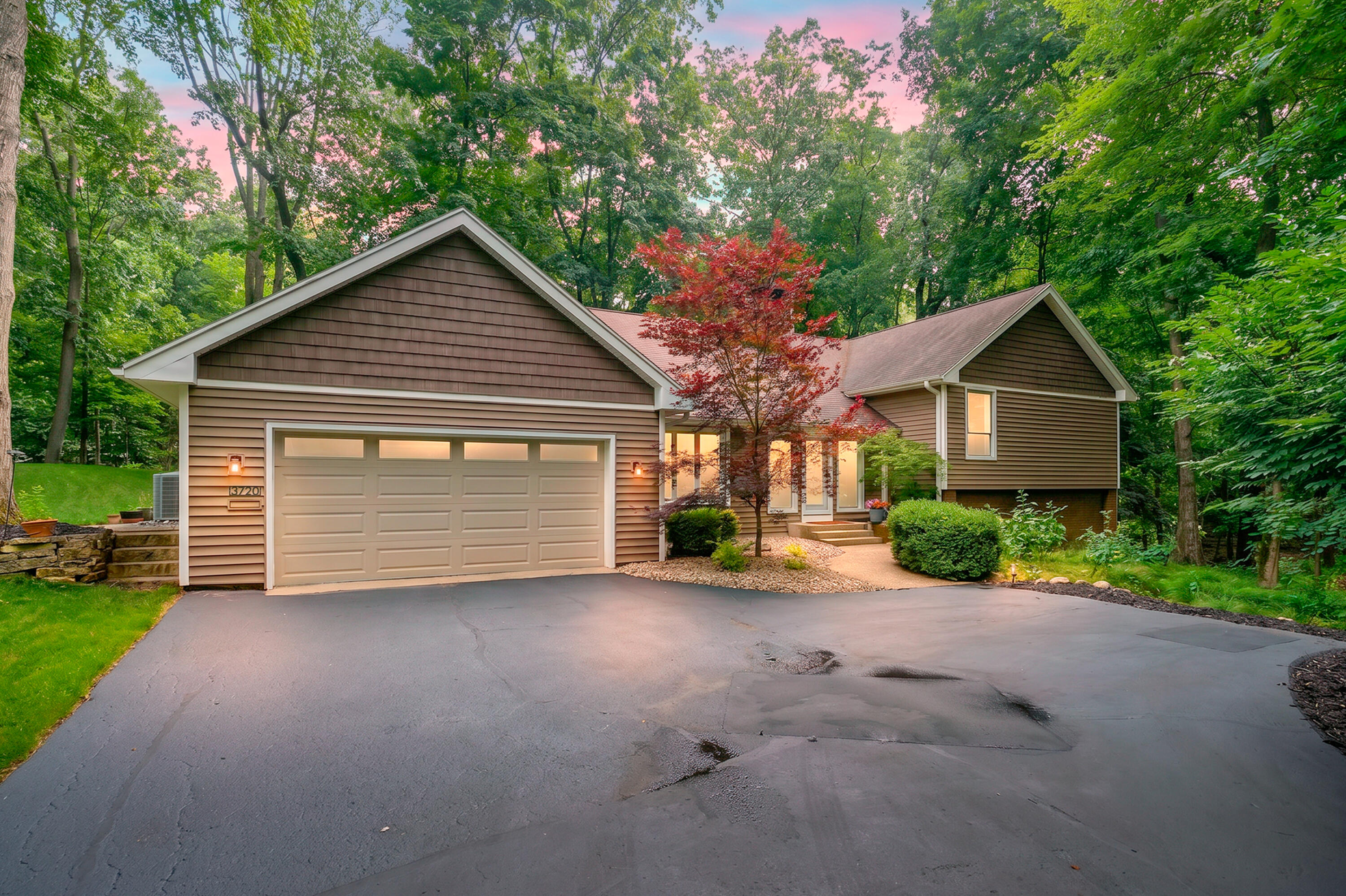 3720 Blackberry Lane Kalamazoo MI 49008