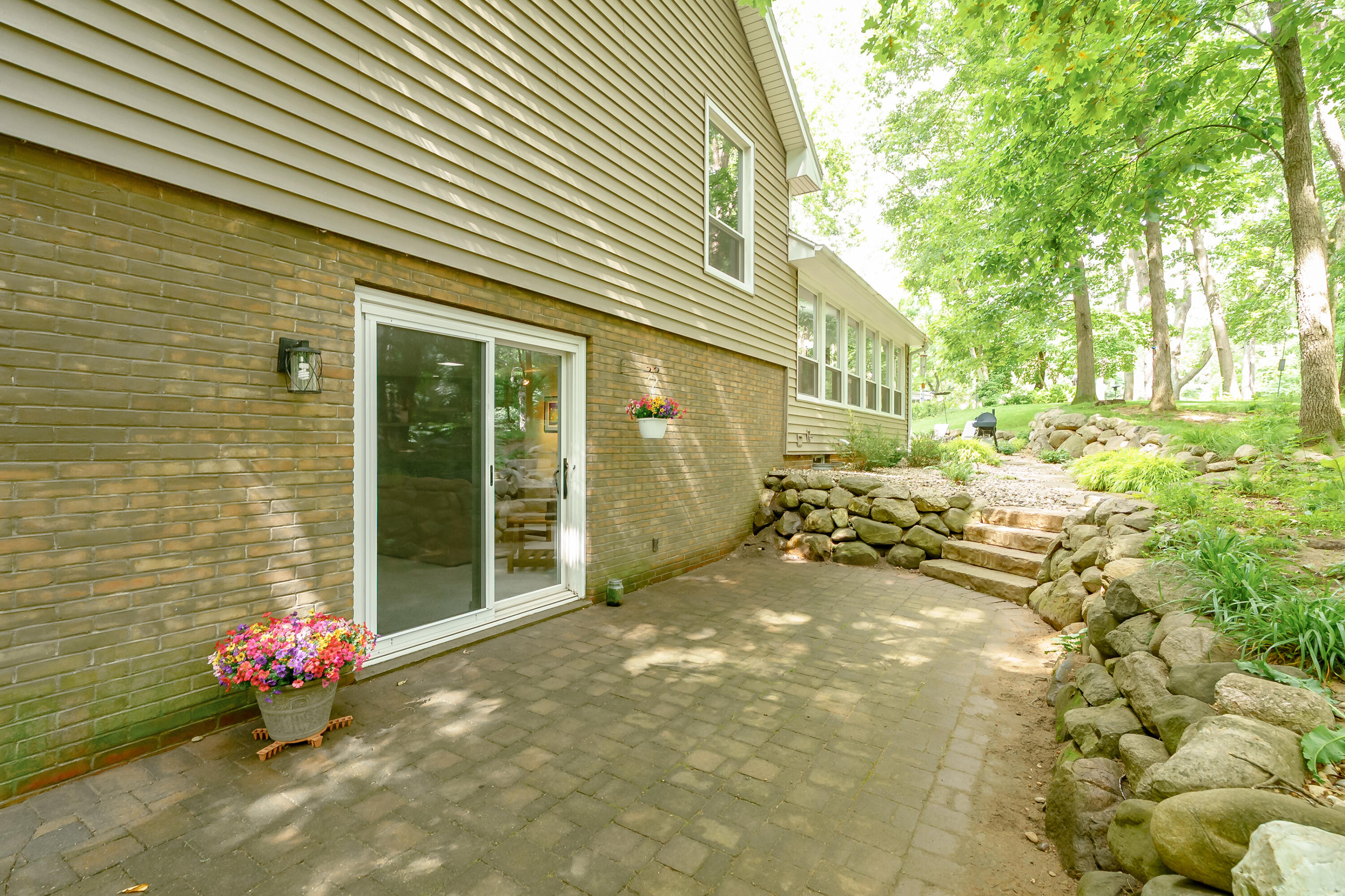 3720 Blackberry Lane Kalamazoo MI 49008