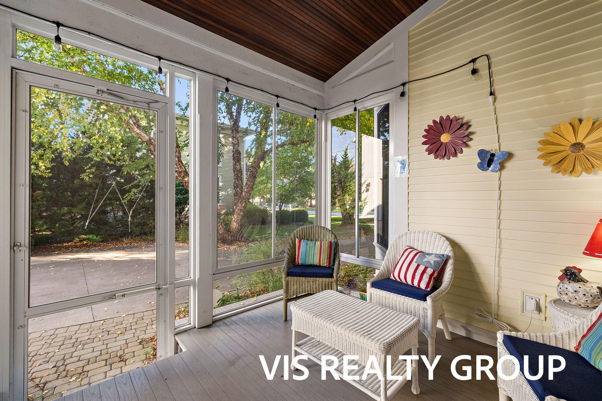 415 Howard Avenue Grand Haven MI 49417