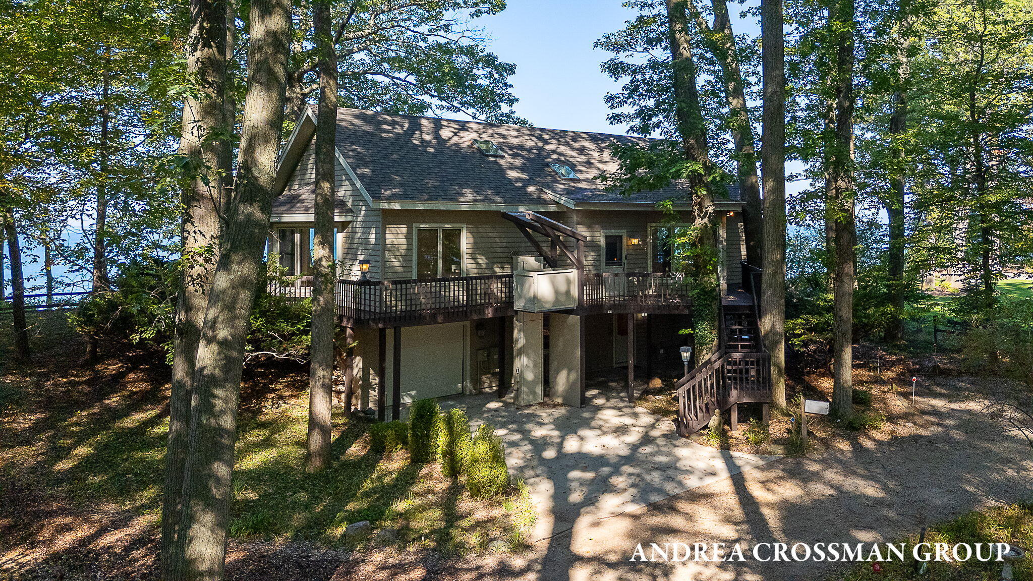 2542 Lakeshore Drive Fennville MI 49408