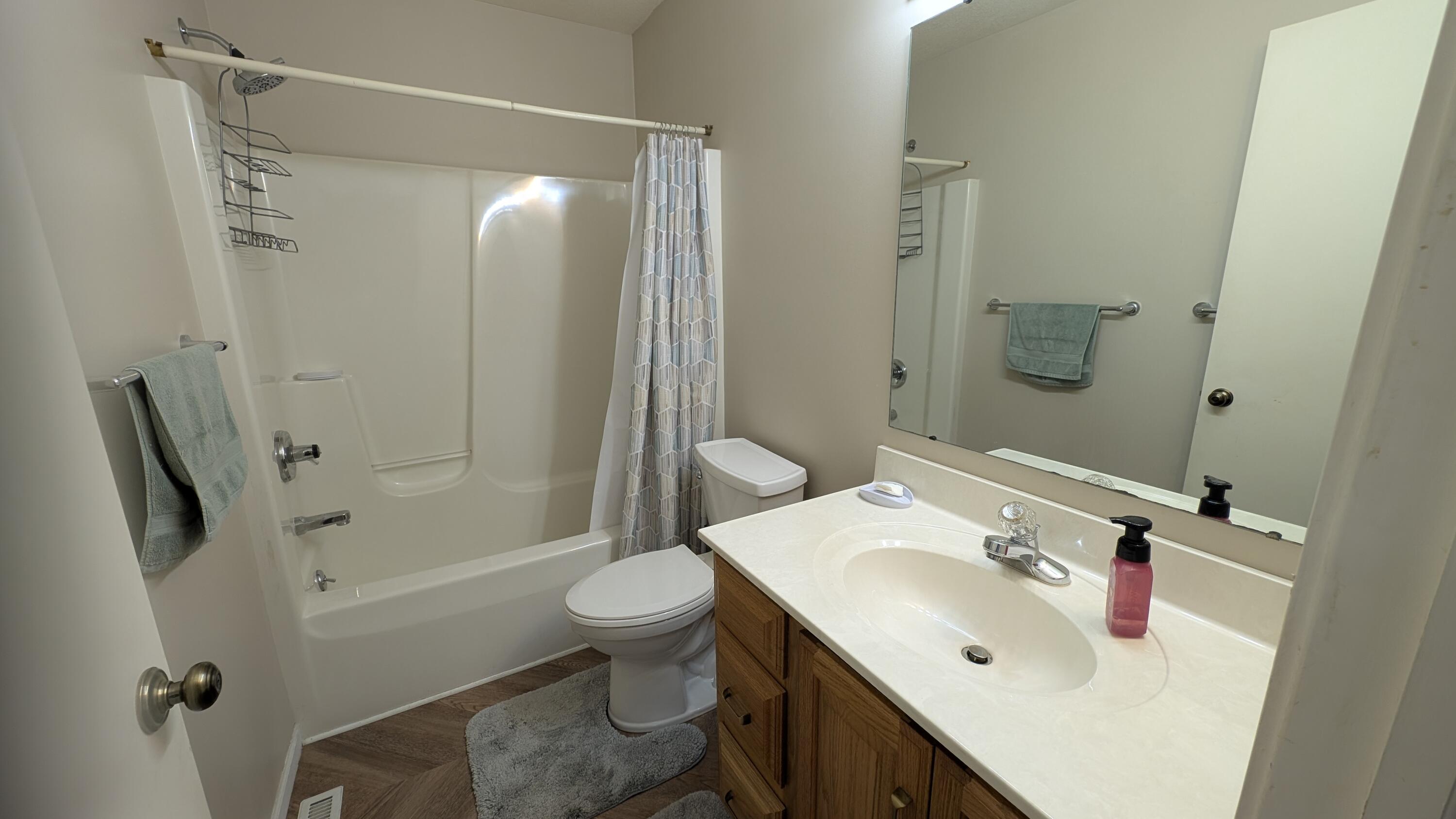 2201 Oak Avenue Muskegon MI 49445