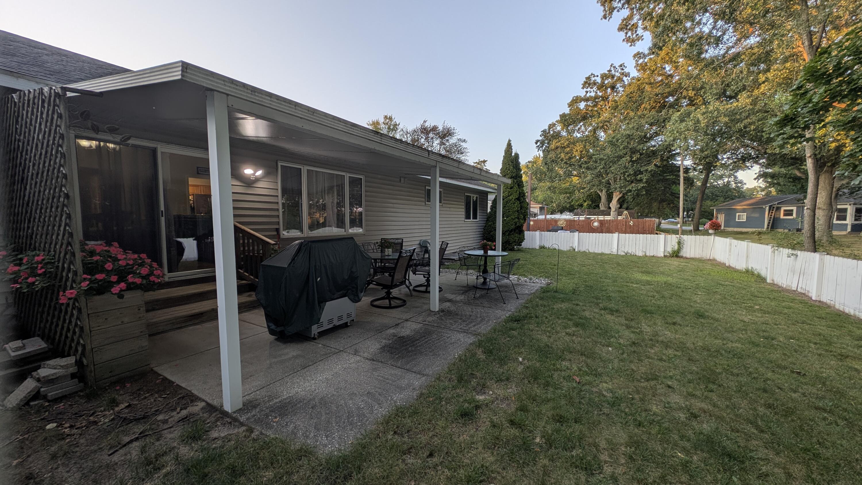 2201 Oak Avenue Muskegon MI 49445