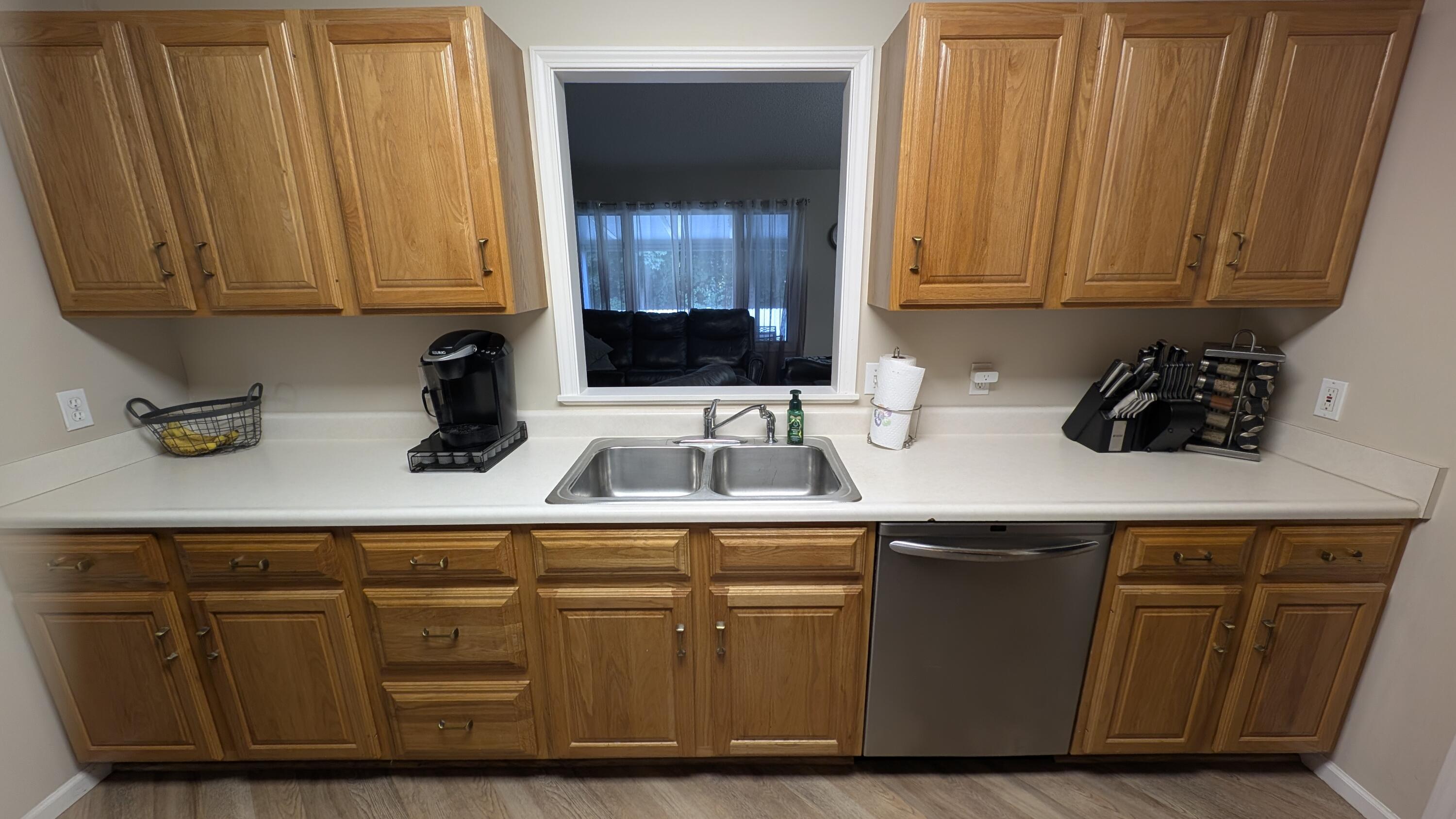 2201 Oak Avenue Muskegon MI 49445