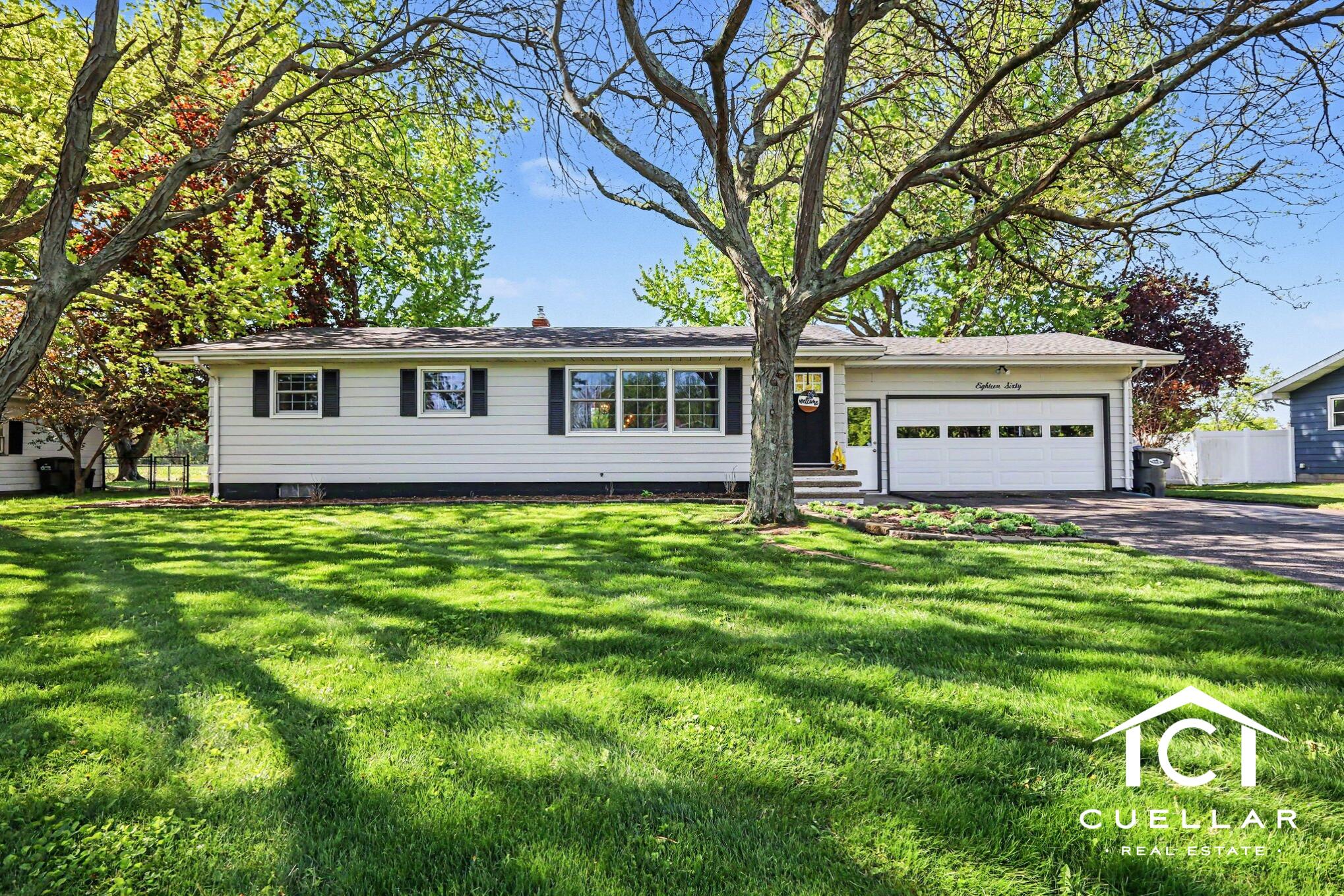1860 Santa Maria Drive Stevensville MI 49127