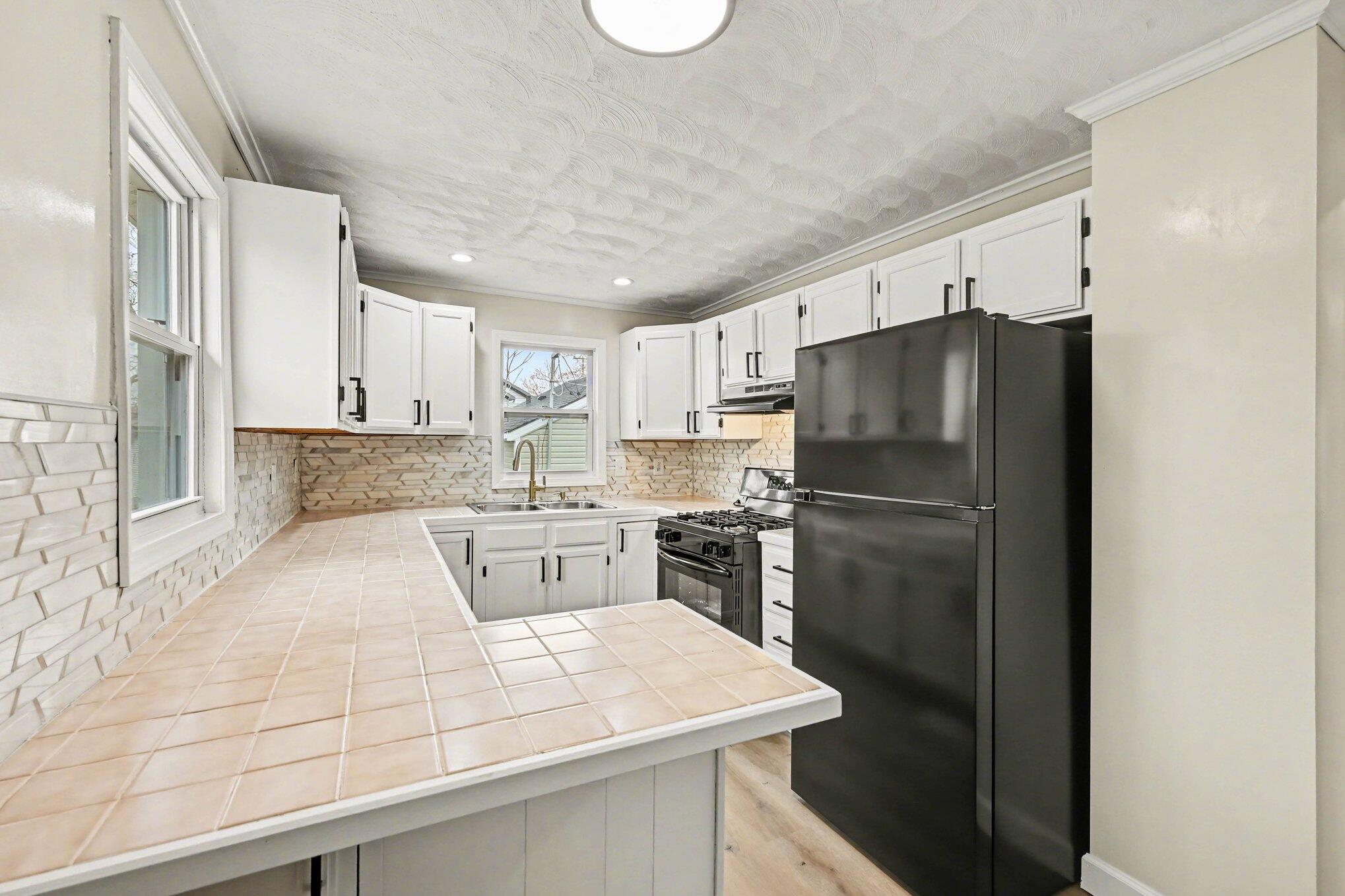 1215 Palmer Avenue Kalamazoo MI 49001