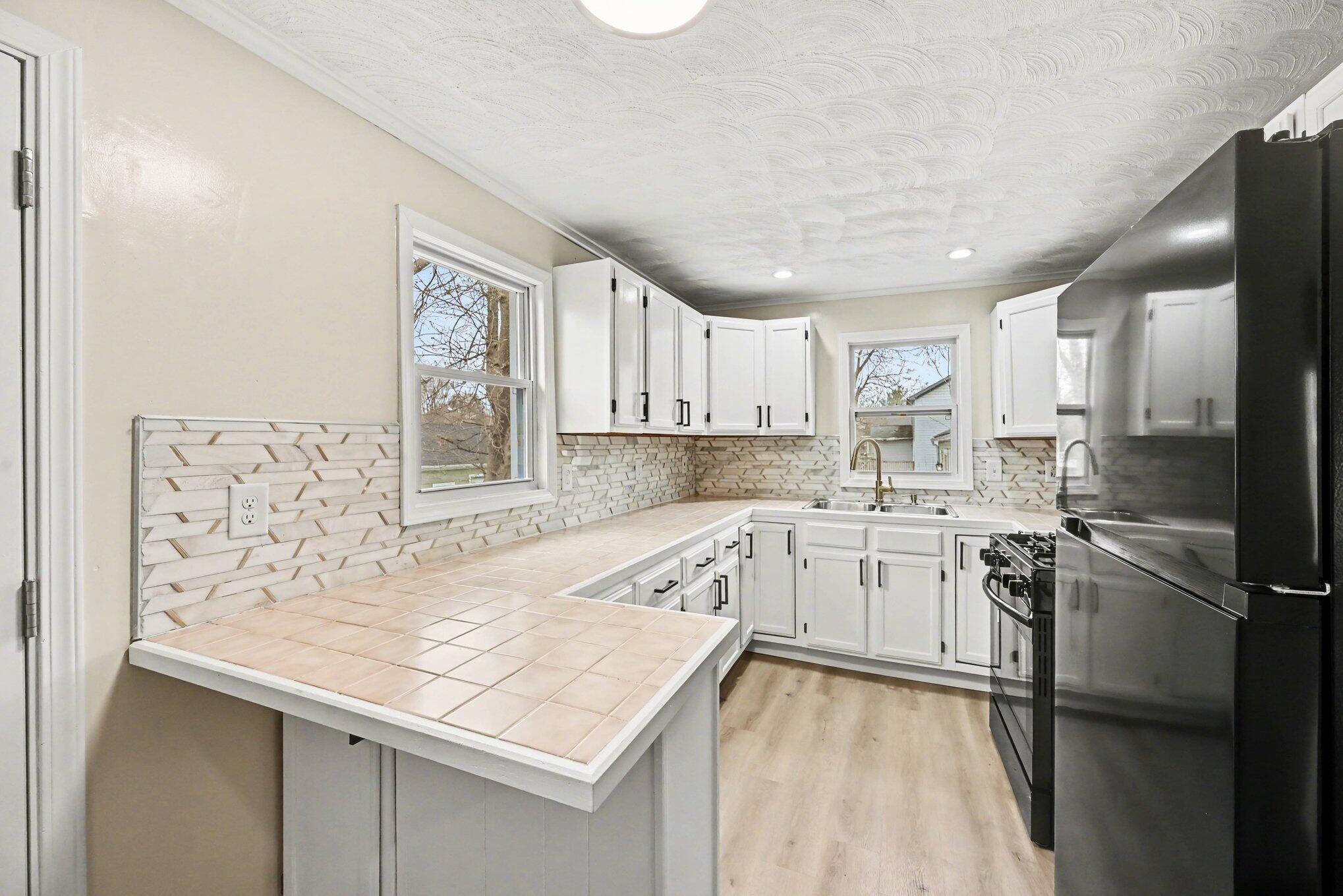 1215 Palmer Avenue Kalamazoo MI 49001