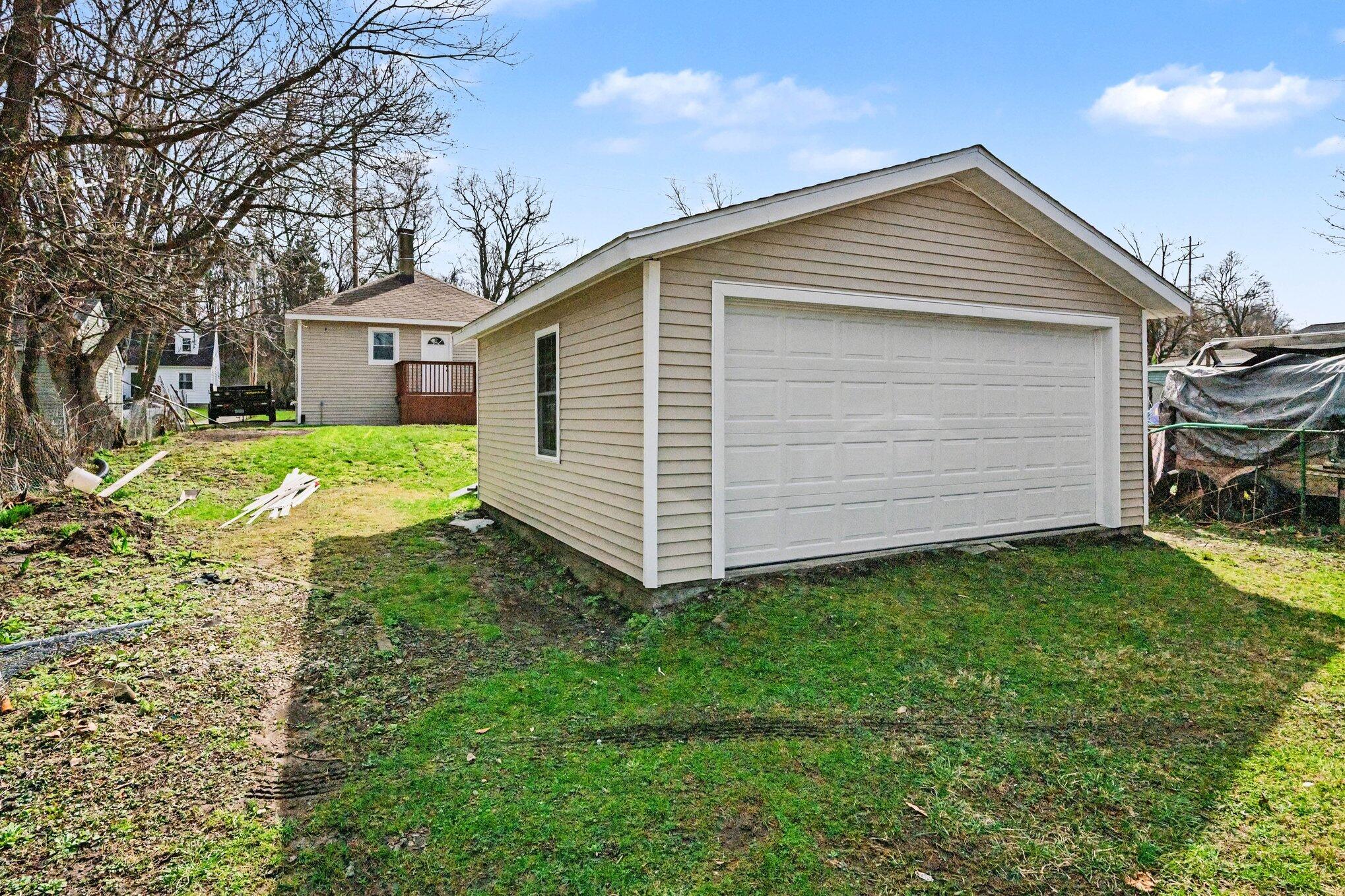 1215 Palmer Avenue Kalamazoo MI 49001
