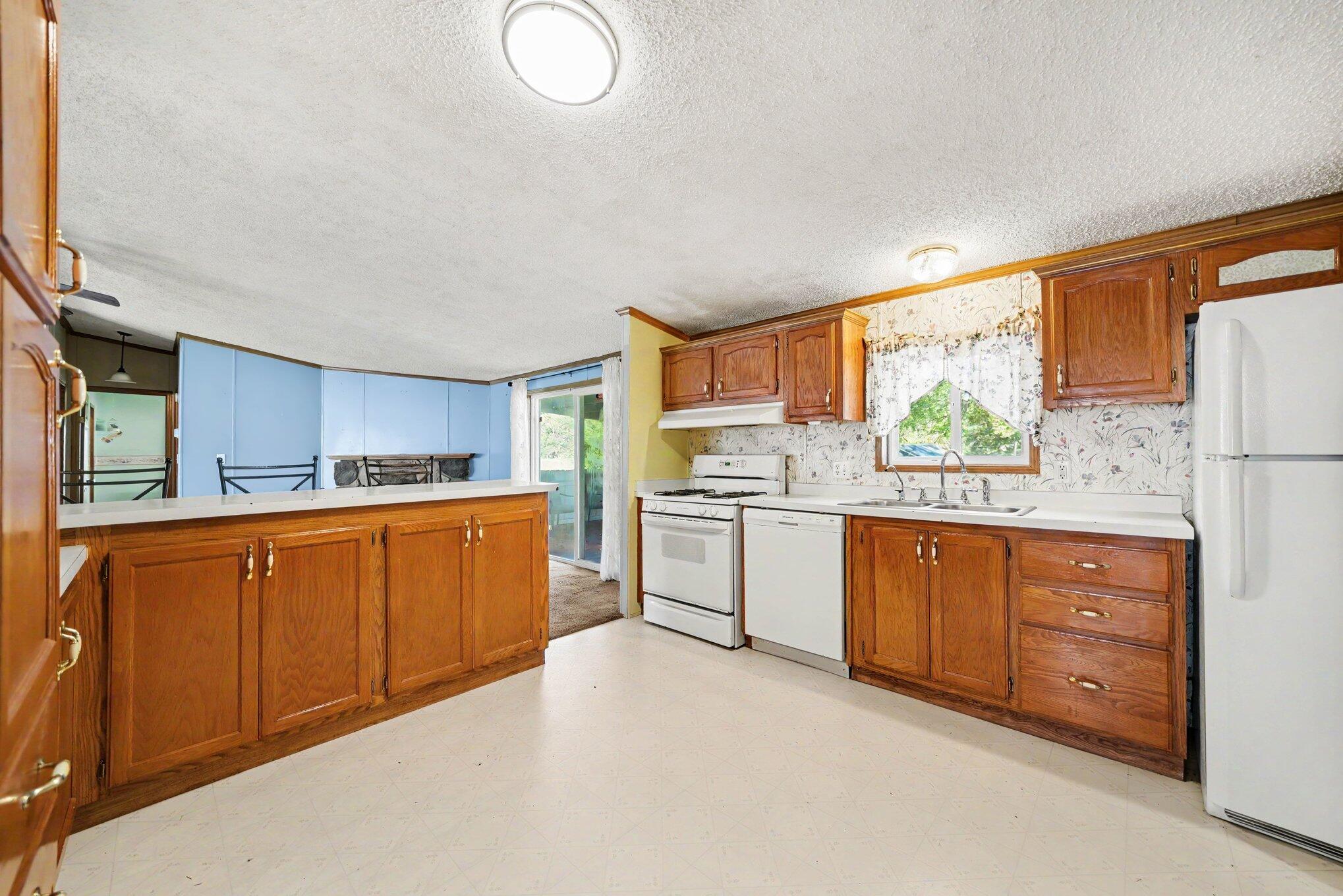 107 Eaton Street Galien MI 49113
