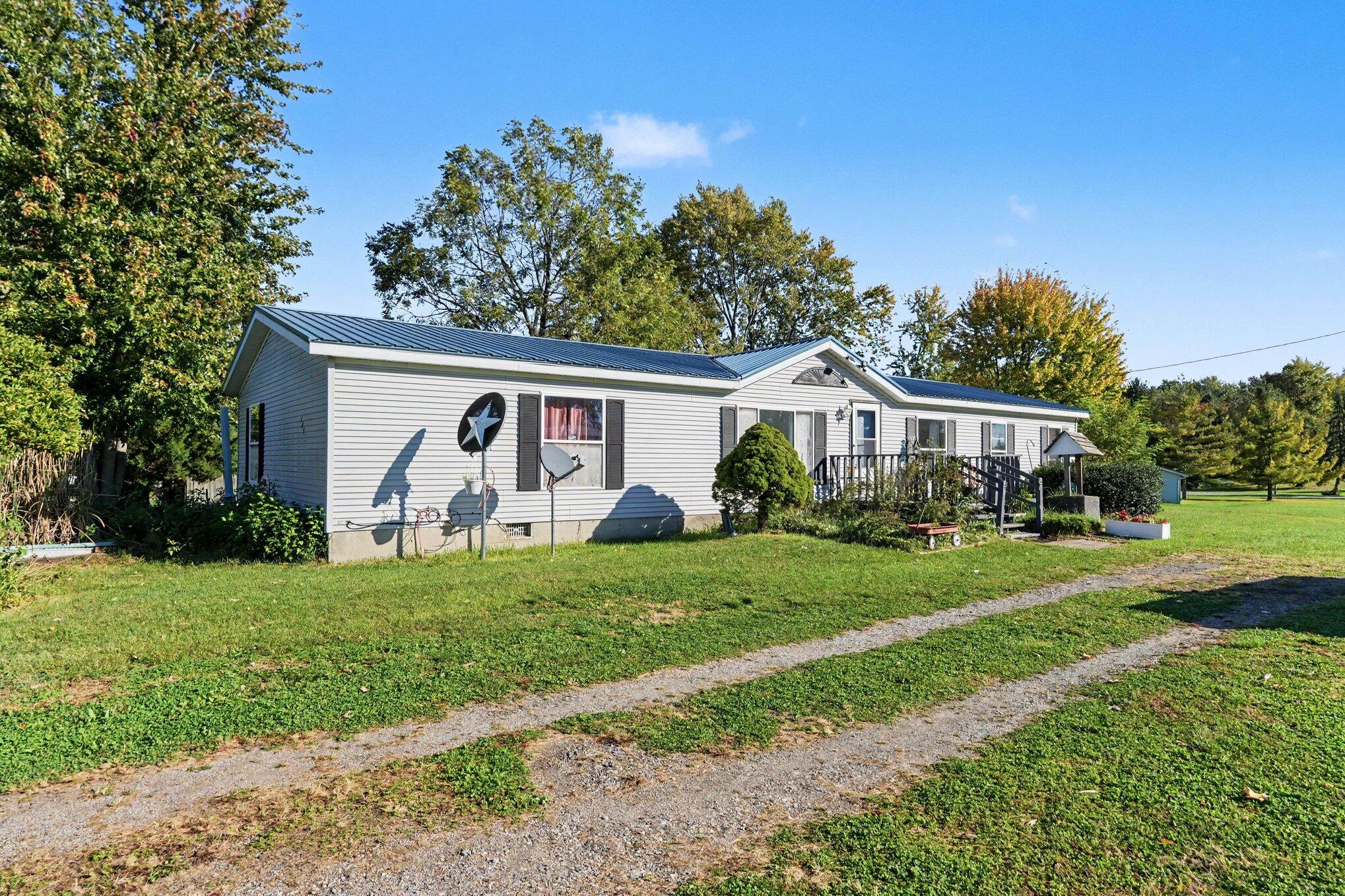 107 Eaton Street Galien MI 49113
