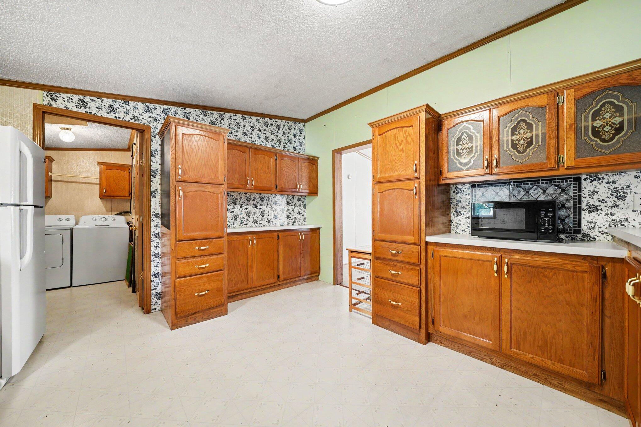 107 Eaton Street Galien MI 49113