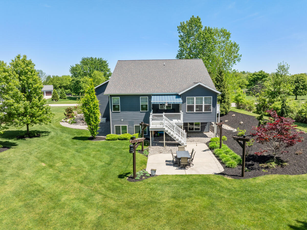 9579 Arrowcrest Drive NE Rockford MI 49341