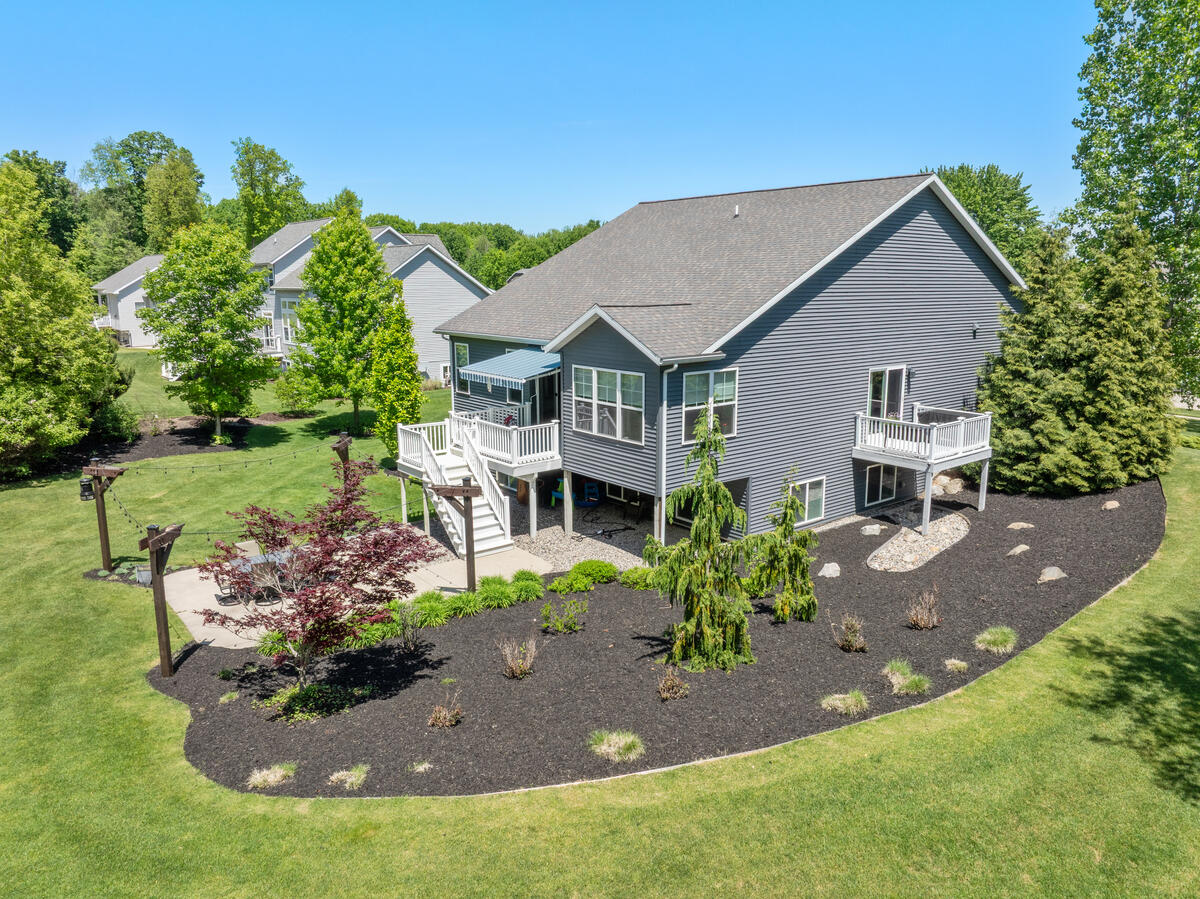 9579 Arrowcrest Drive NE Rockford MI 49341