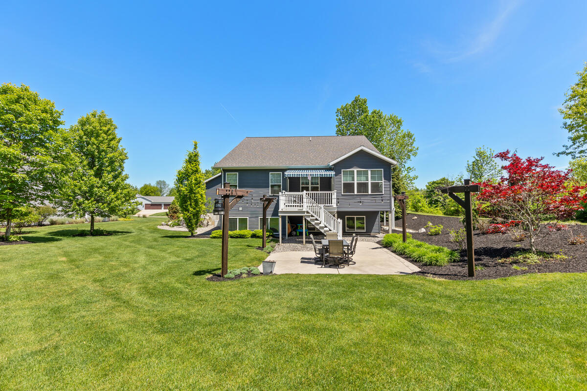9579 Arrowcrest Drive NE Rockford MI 49341