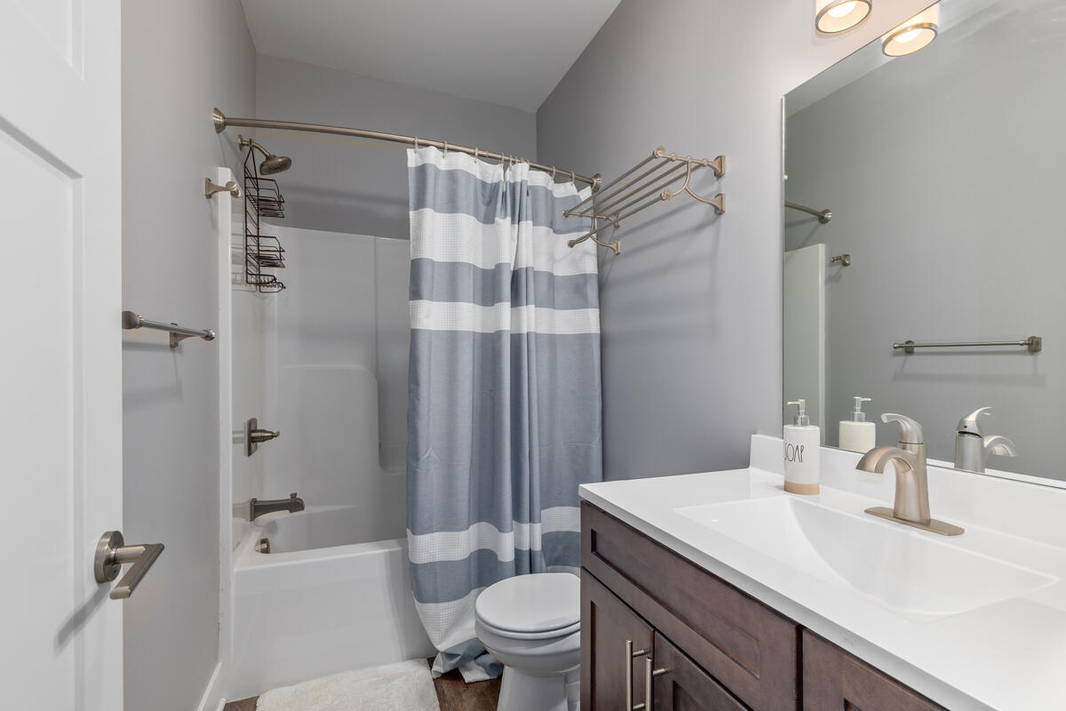 9579 Arrowcrest Drive NE Rockford MI 49341