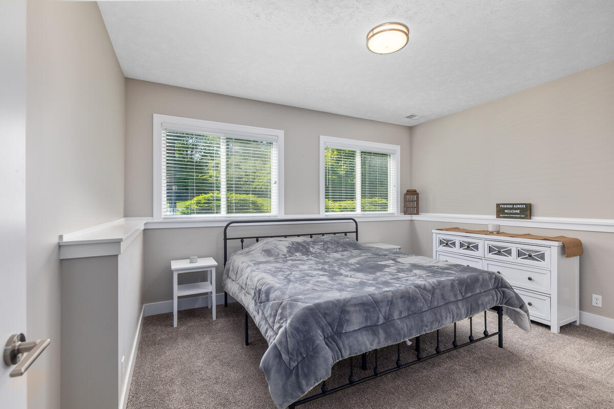 9579 Arrowcrest Drive NE Rockford MI 49341